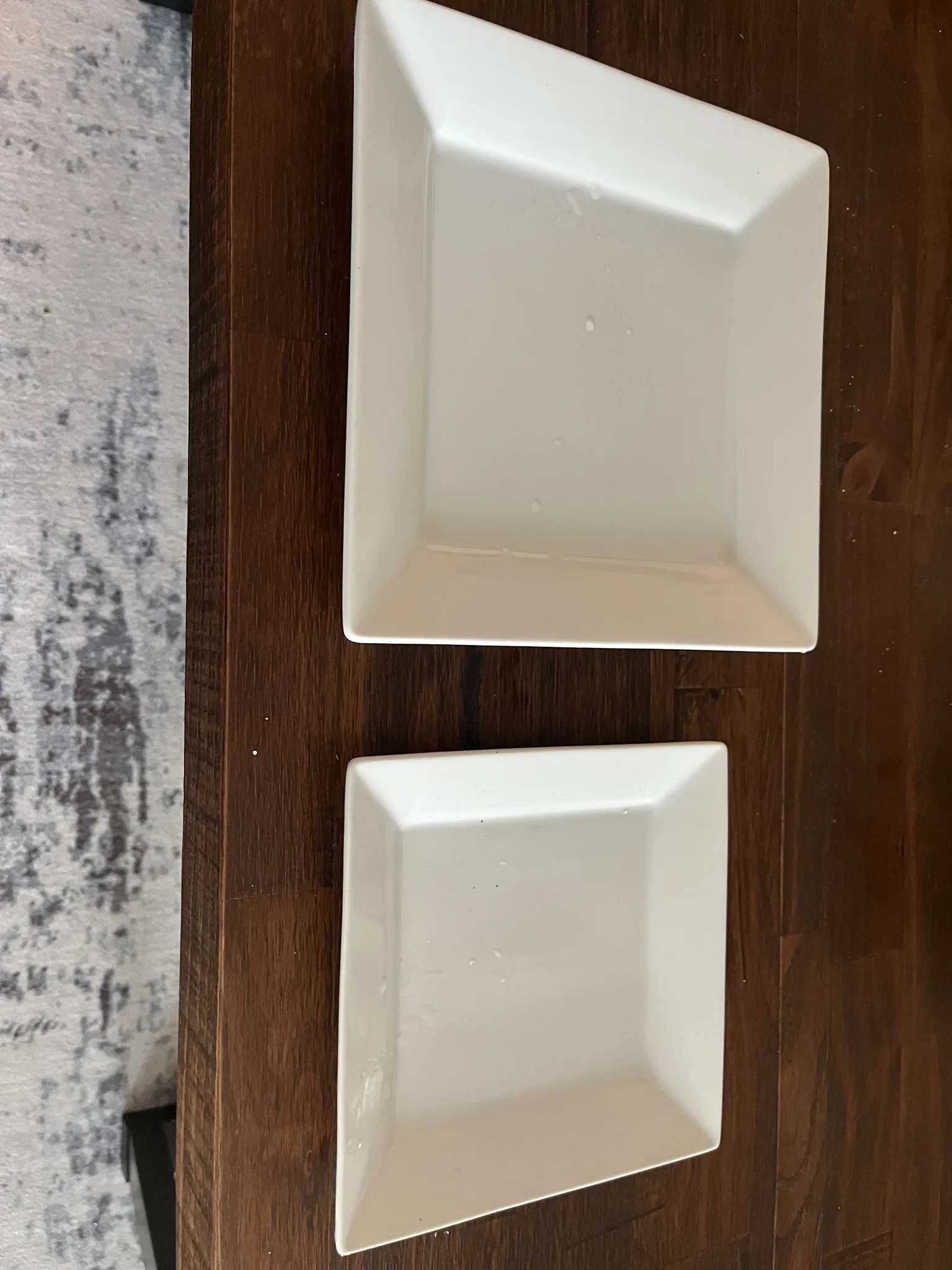 Like brand new modern plates photo 1