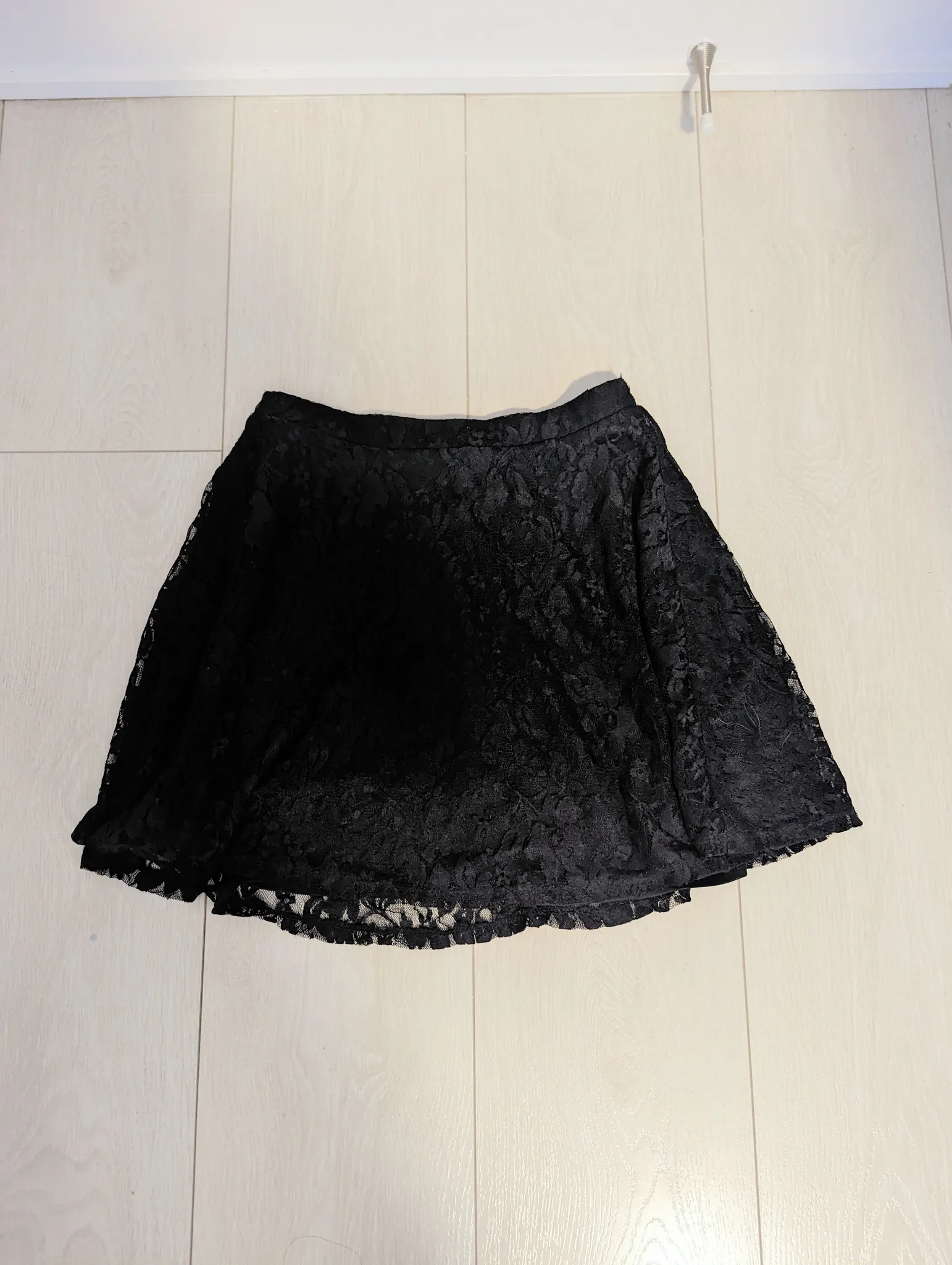 Lace Skirt - Size S photo 1