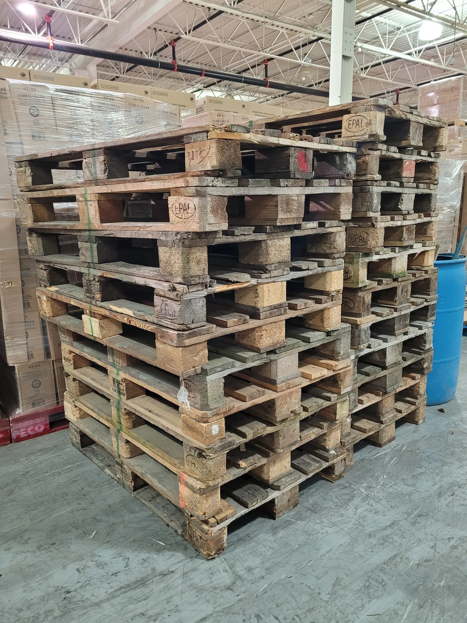 Euro size wood pallets photo 1