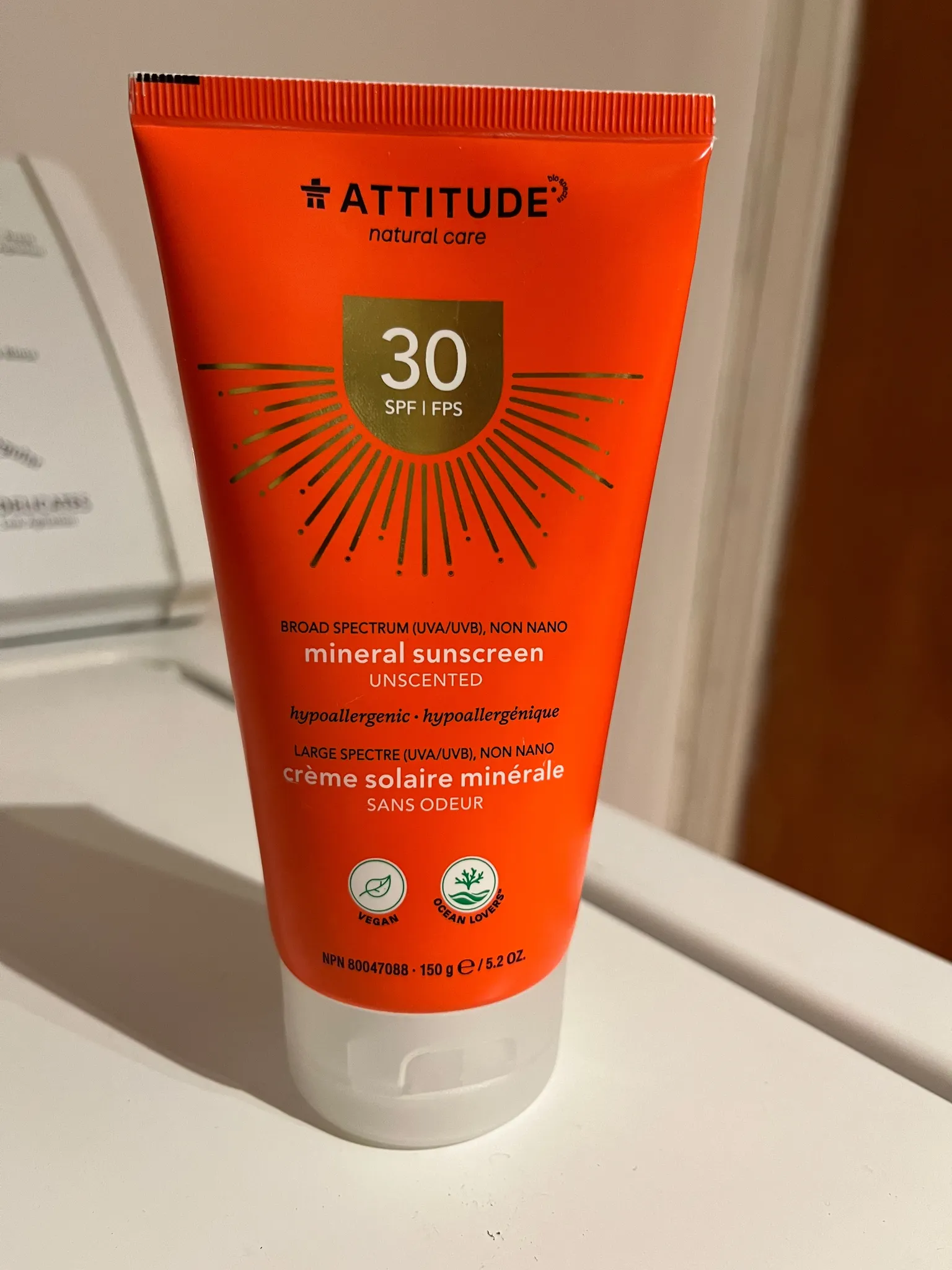 Crème solaire minérale/ mineral sunscreen  photo 1