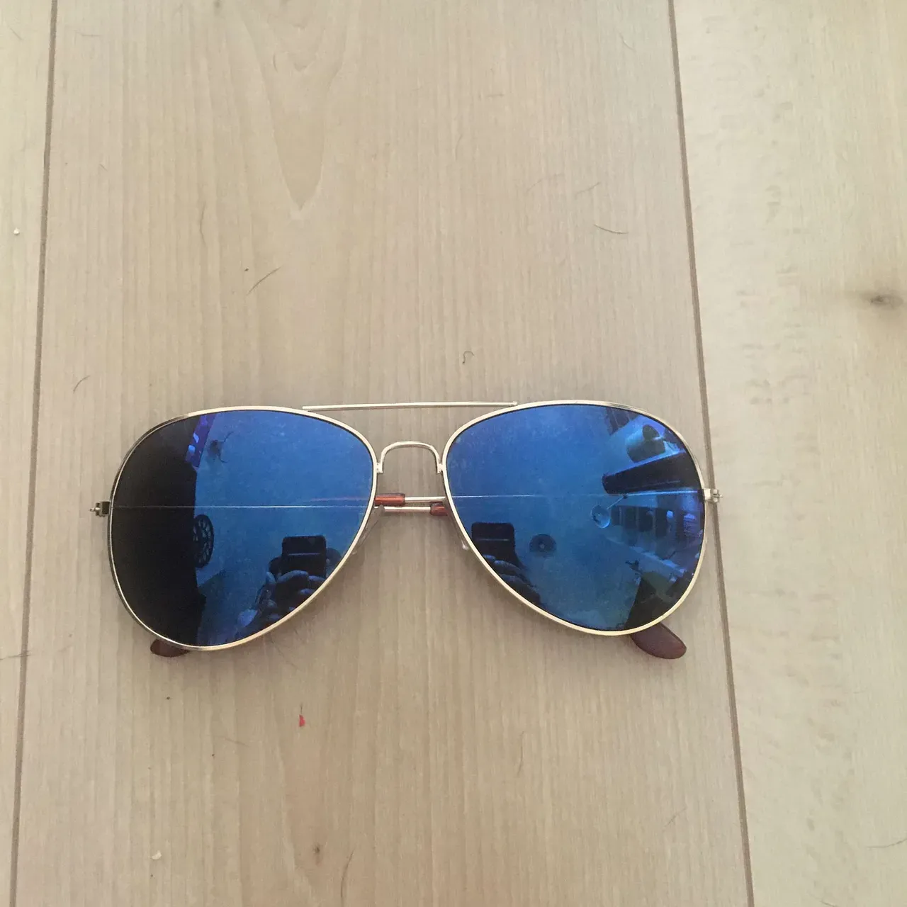 Unisex Aviator Sunglasses photo 1