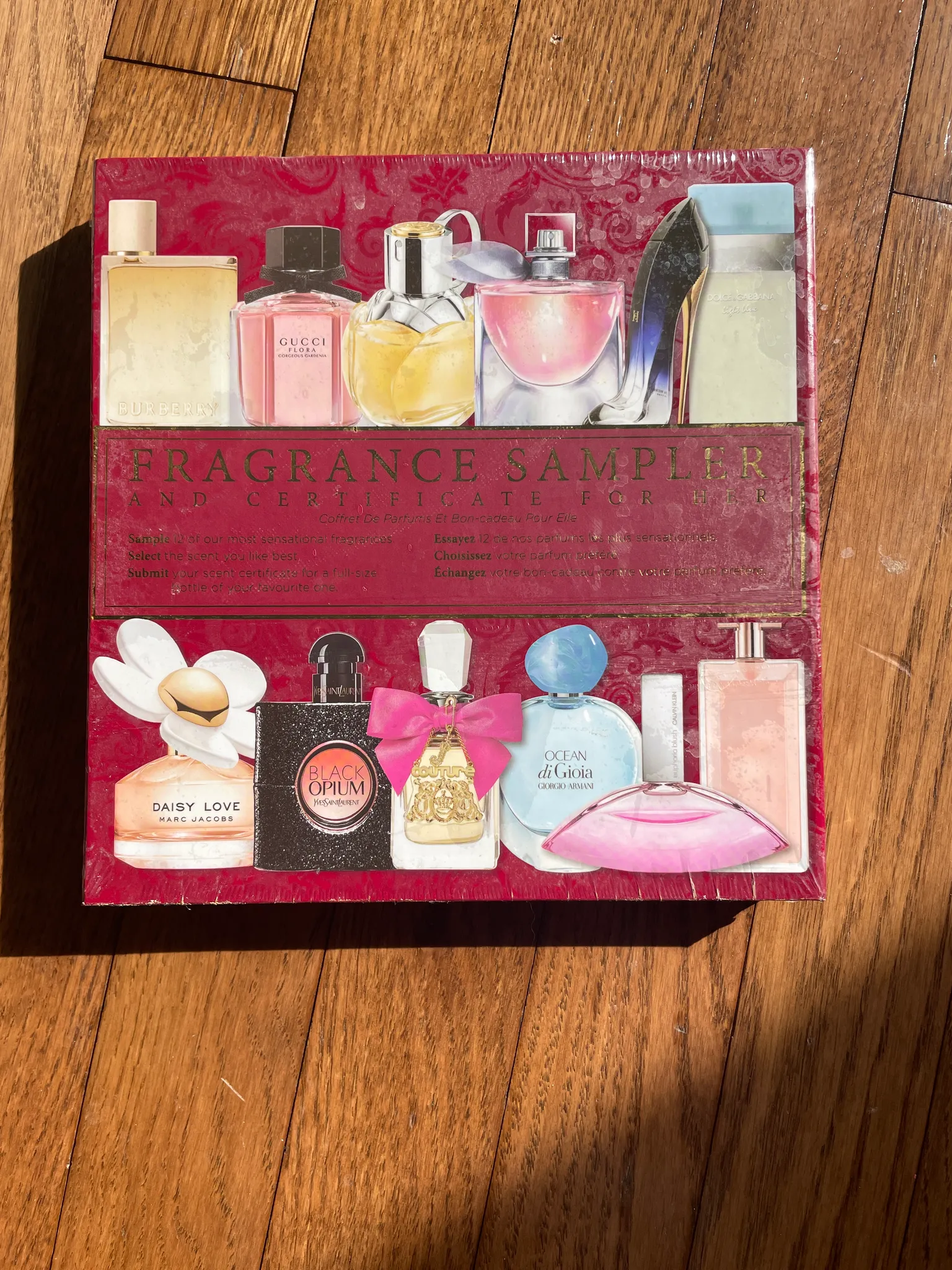 TRADED - Shoppers Drug Mart Fragrance Sampler photo 1