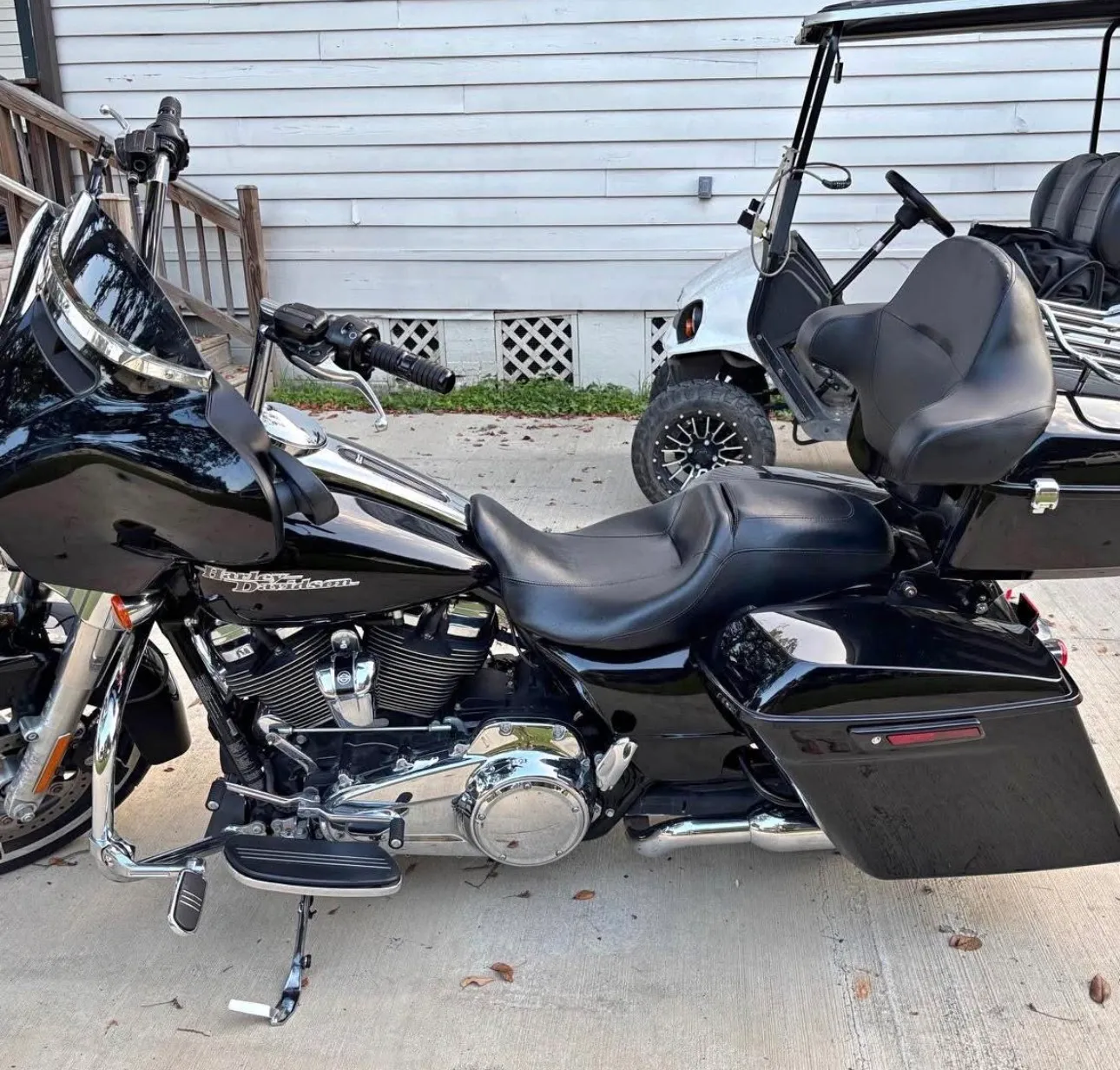Motorcycle photo 1