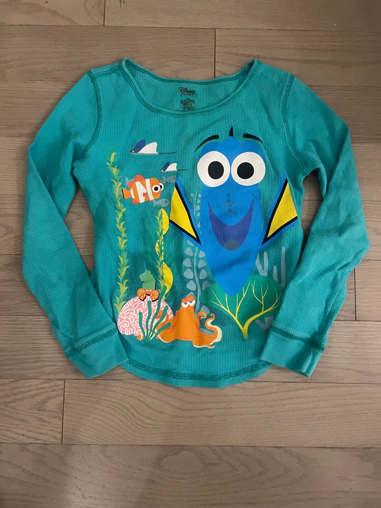 GUC Disney Nemo waffle shirt  photo 1