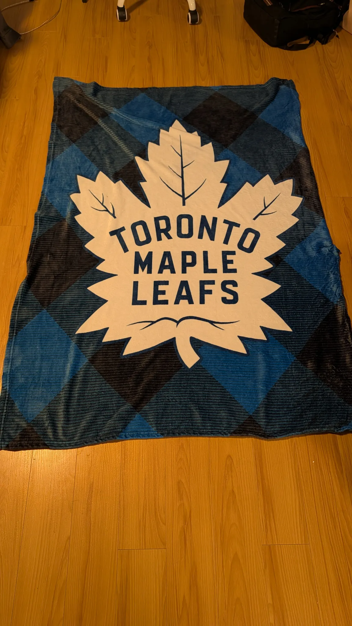 Calhoun Toronto Maple Leafs NHL Fleece Blanket  photo 1