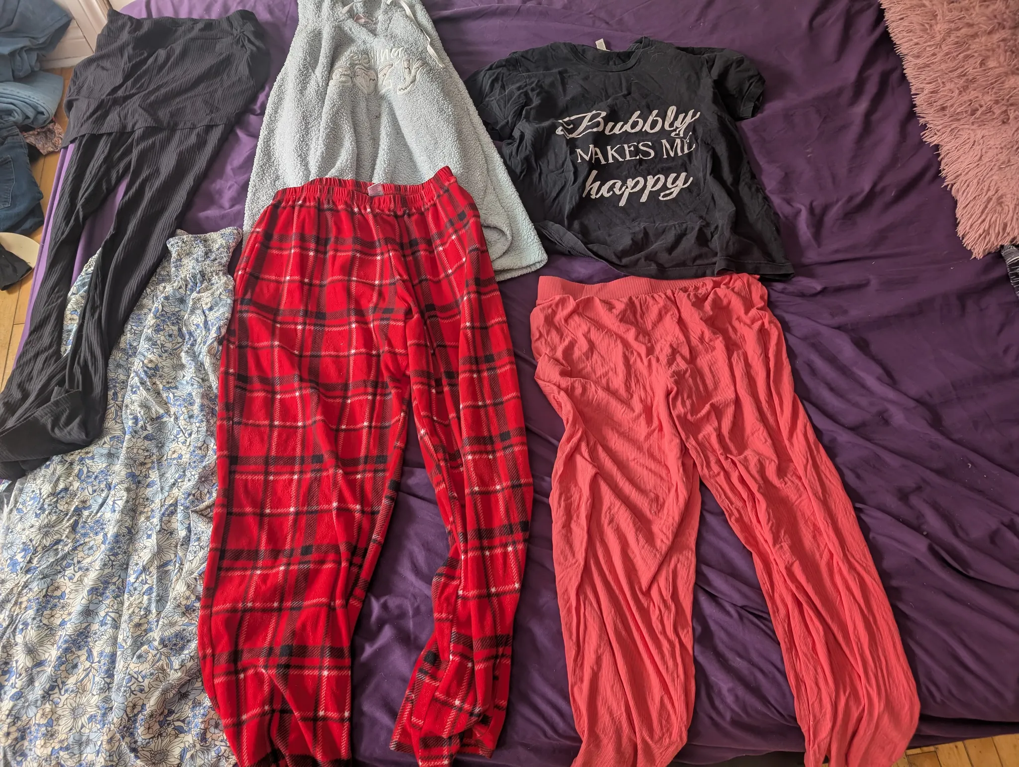 Size Medium Lot photo 1