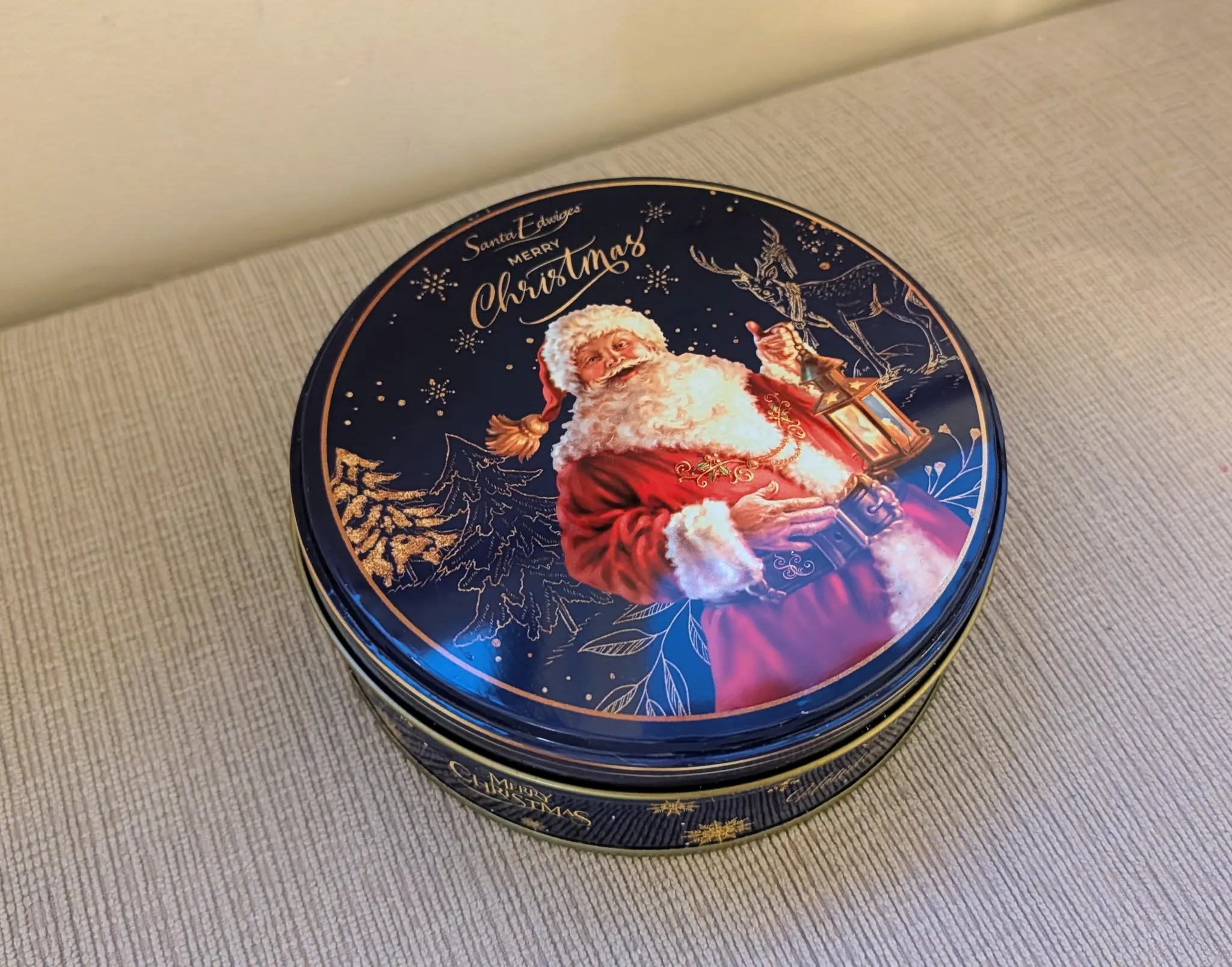 Christmas Tin photo 1