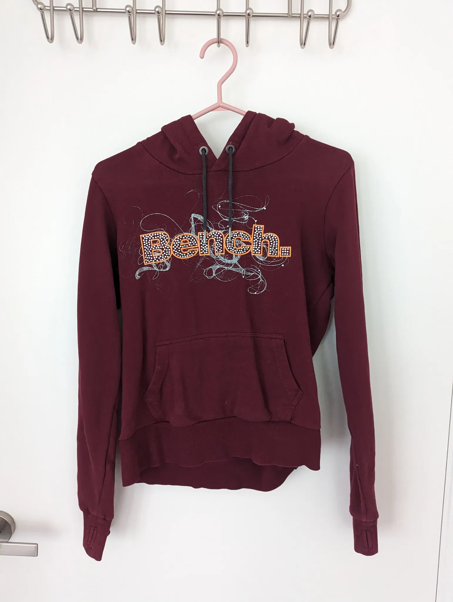 Bench hoodie - small photo 1