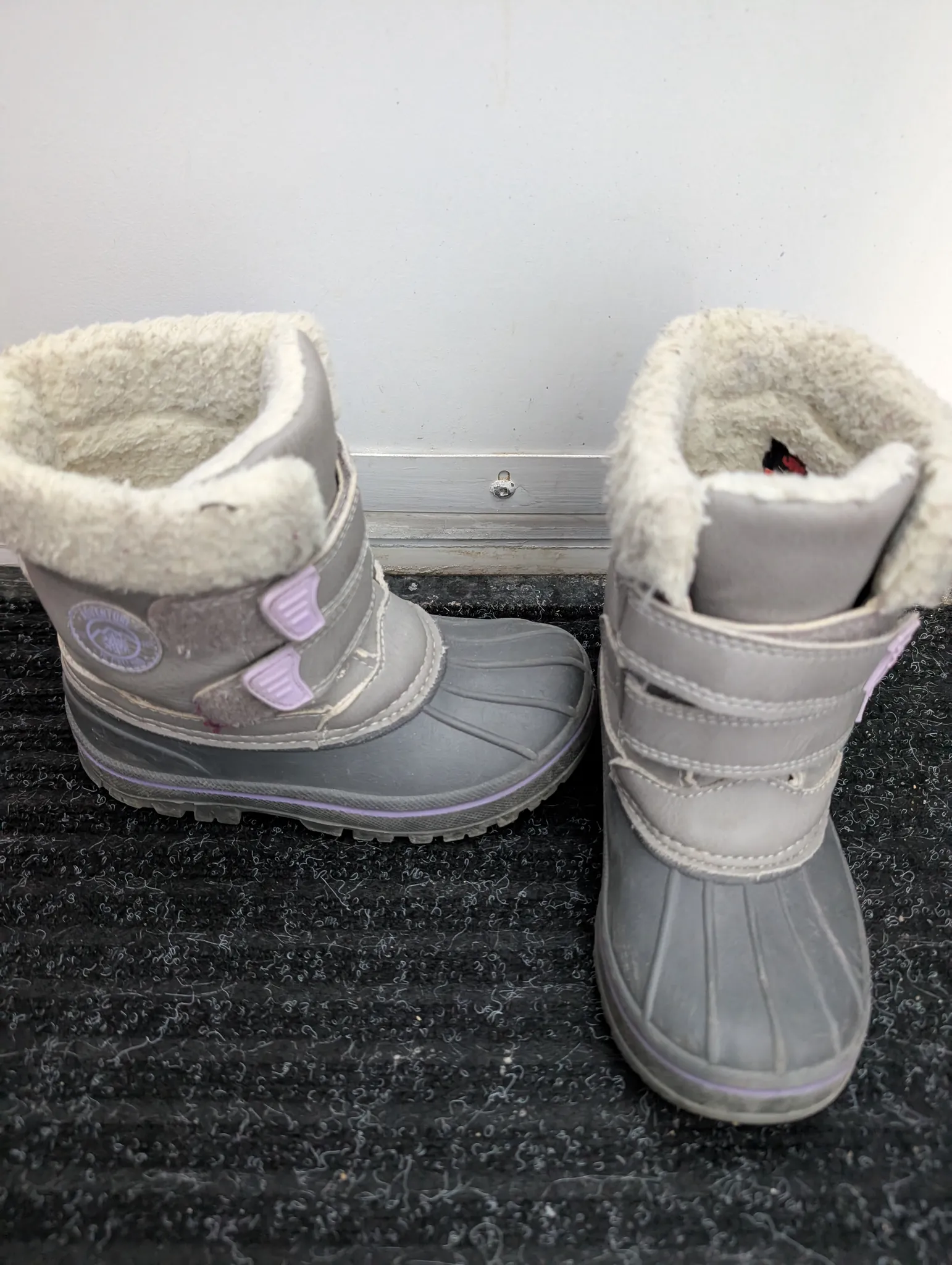 Joe Fresh 9T Boots photo 1