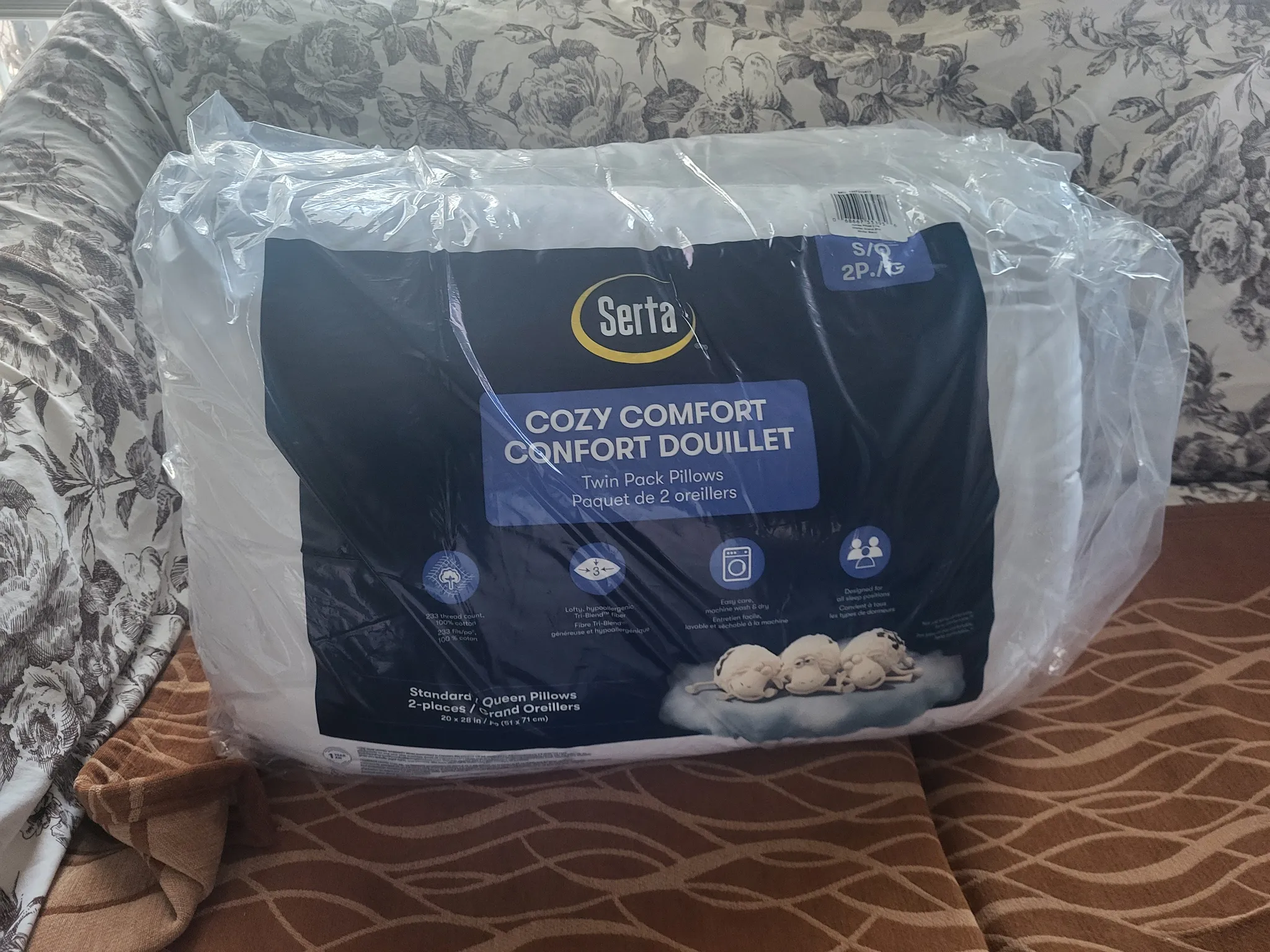 Serta Pillow Set #1 photo 1