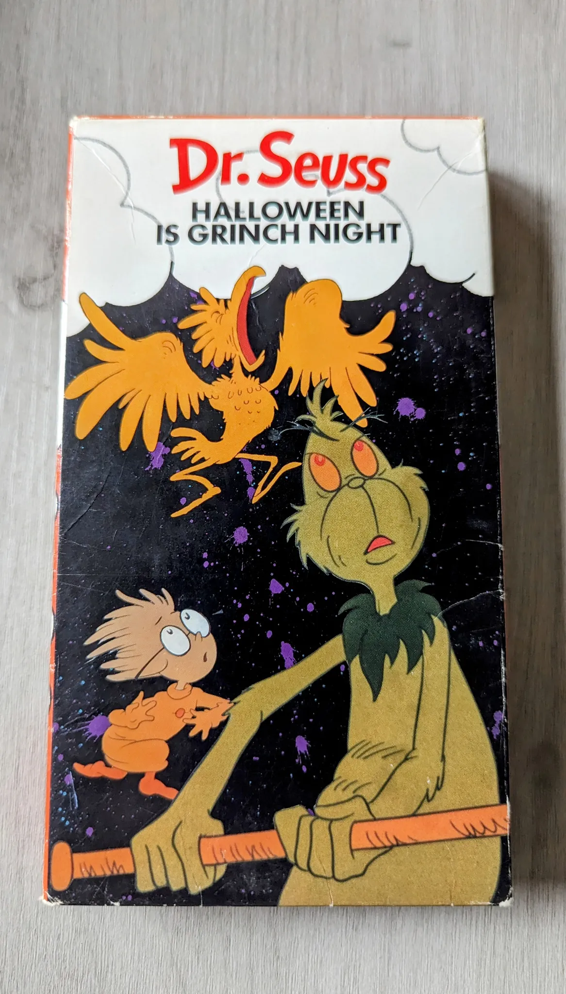 Dr. Seuss Halloween is a Grinch Night VHS Movie photo 1