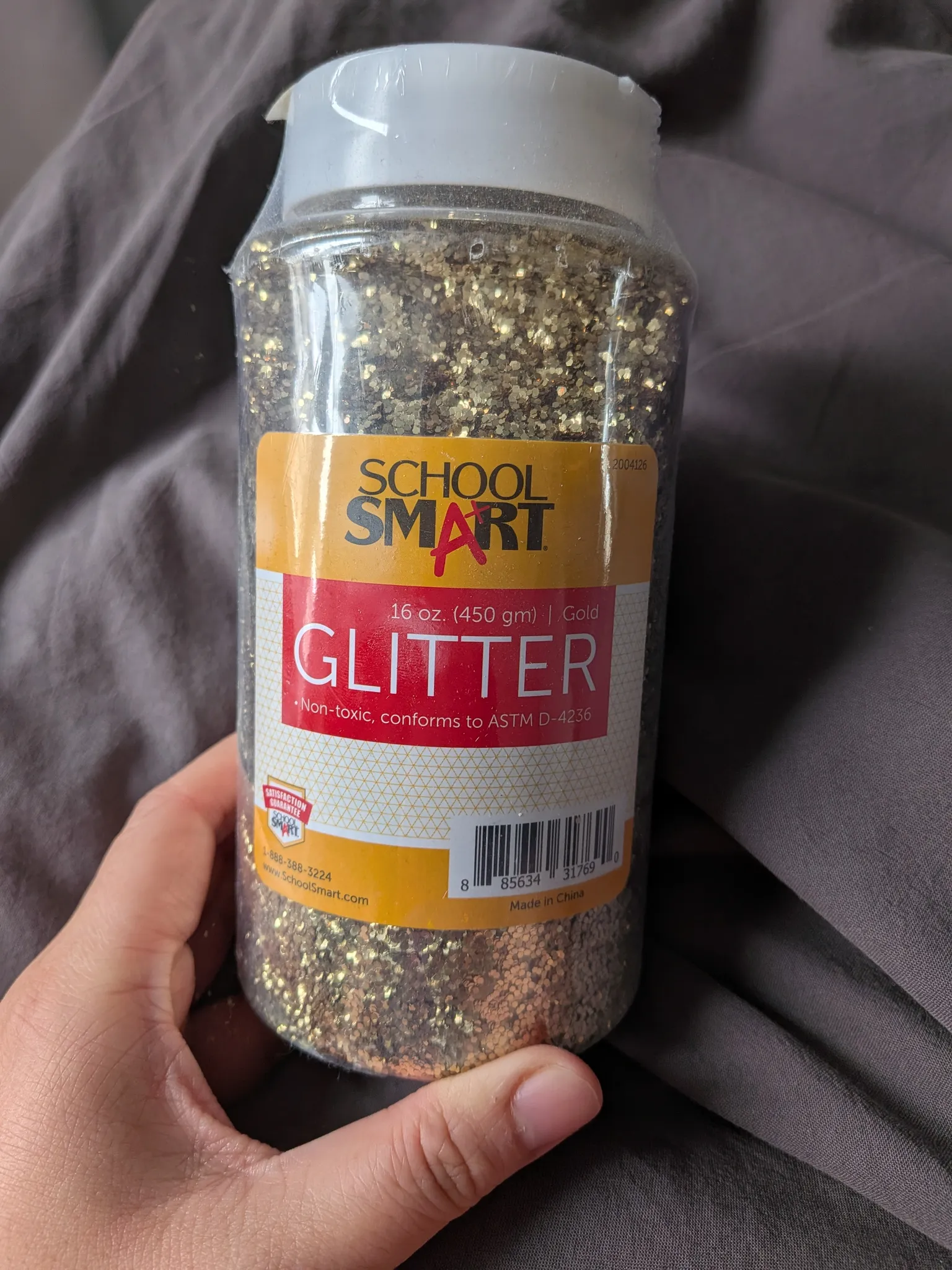 BNIB - Glitter  photo 1