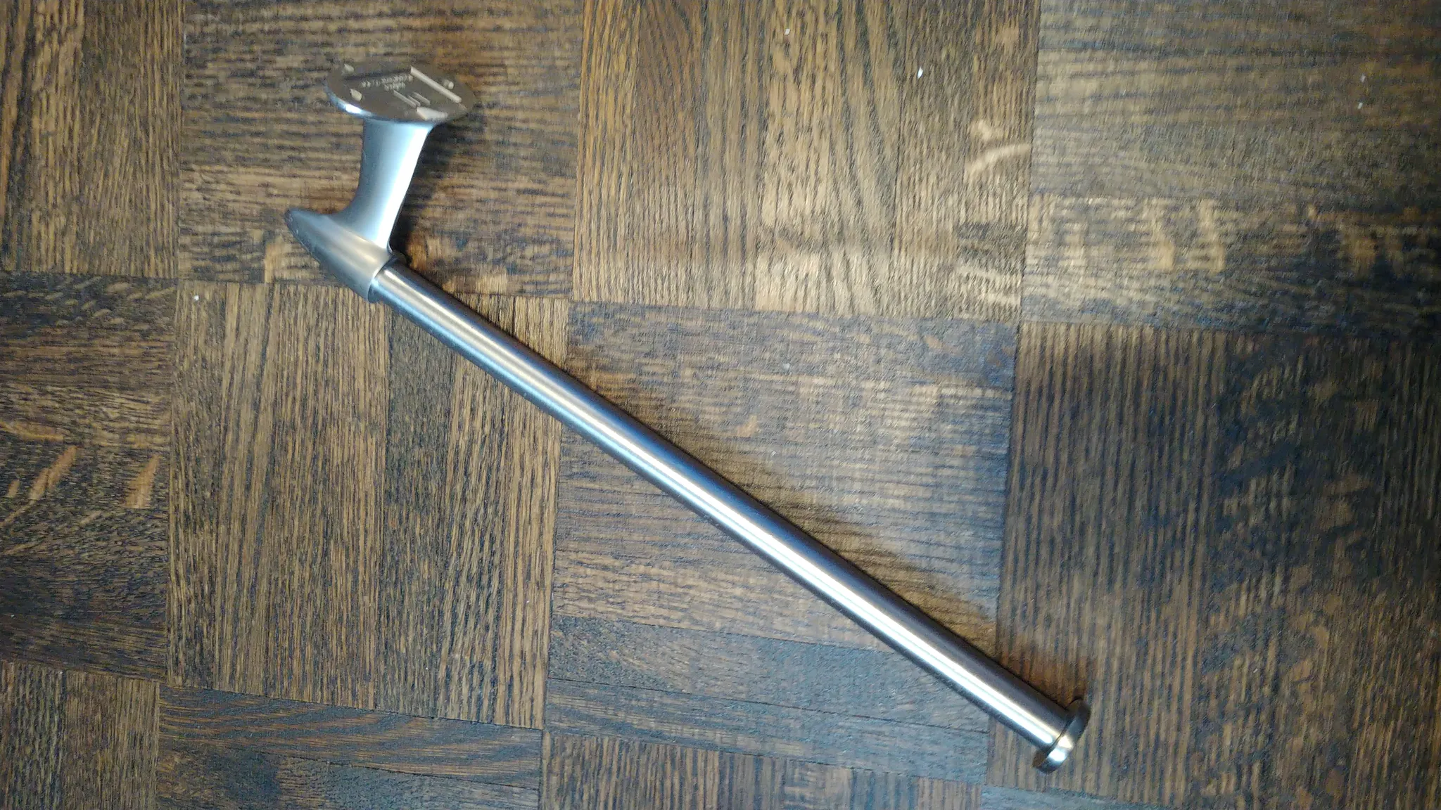 Paper towel holder photo 1