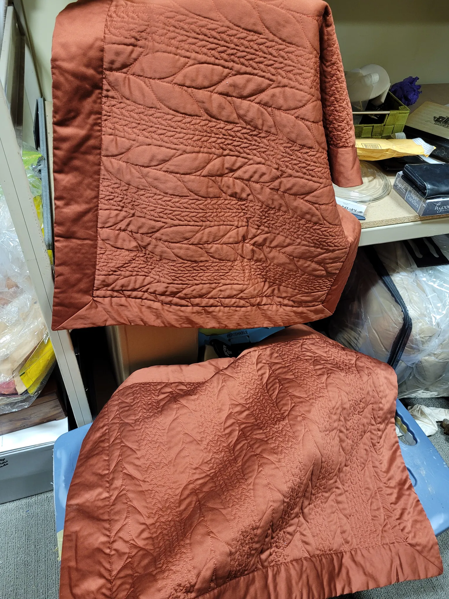 Large red quilted pillow cases photo 1