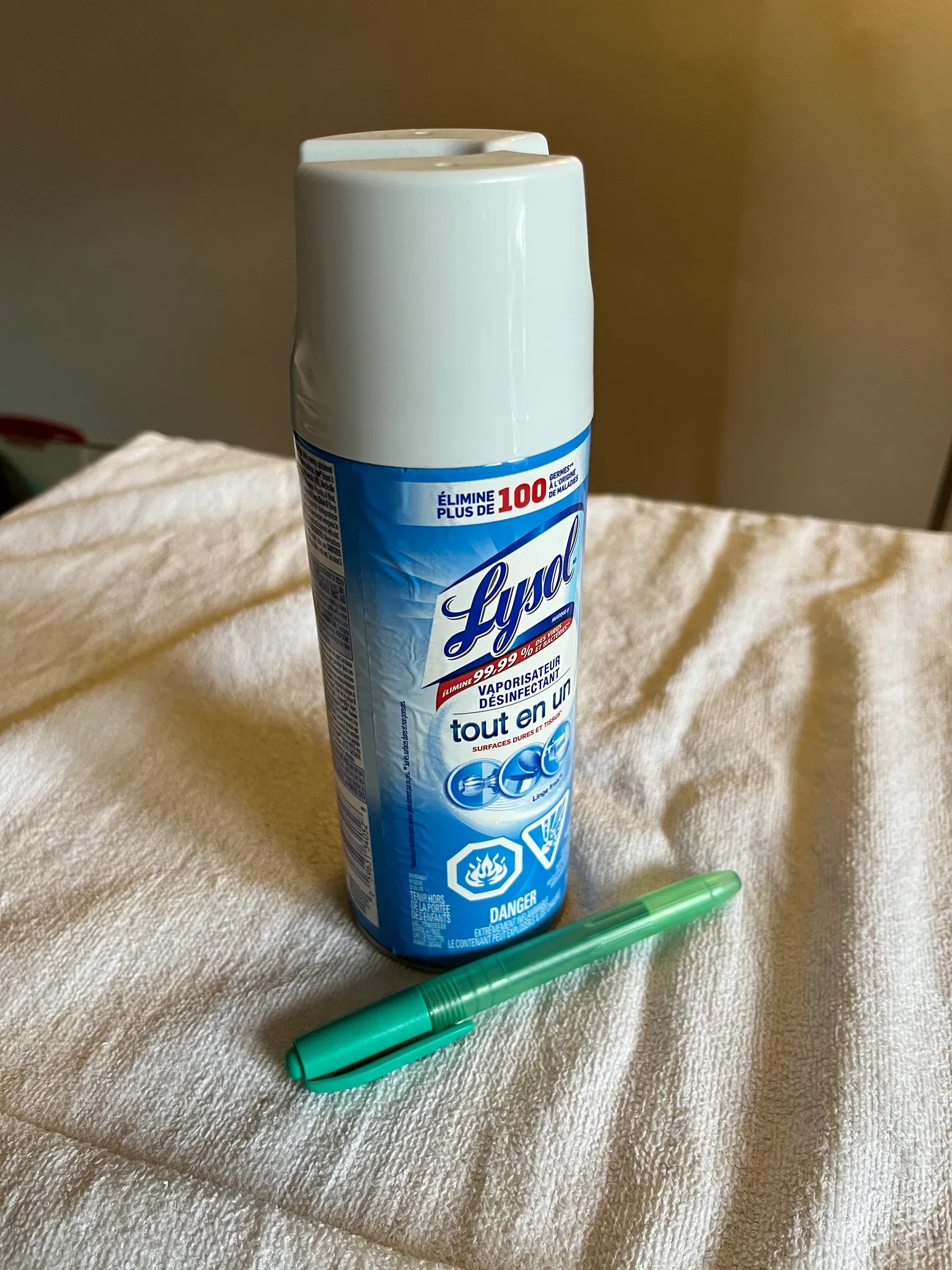 Lysol spray  photo 1