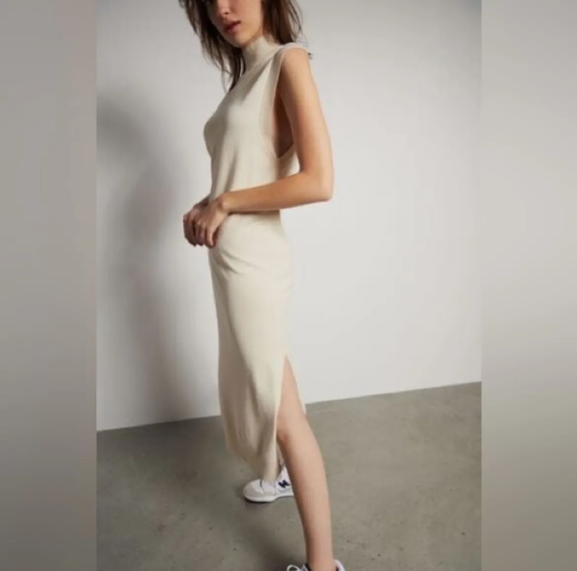 Sweater dress - small photo 1