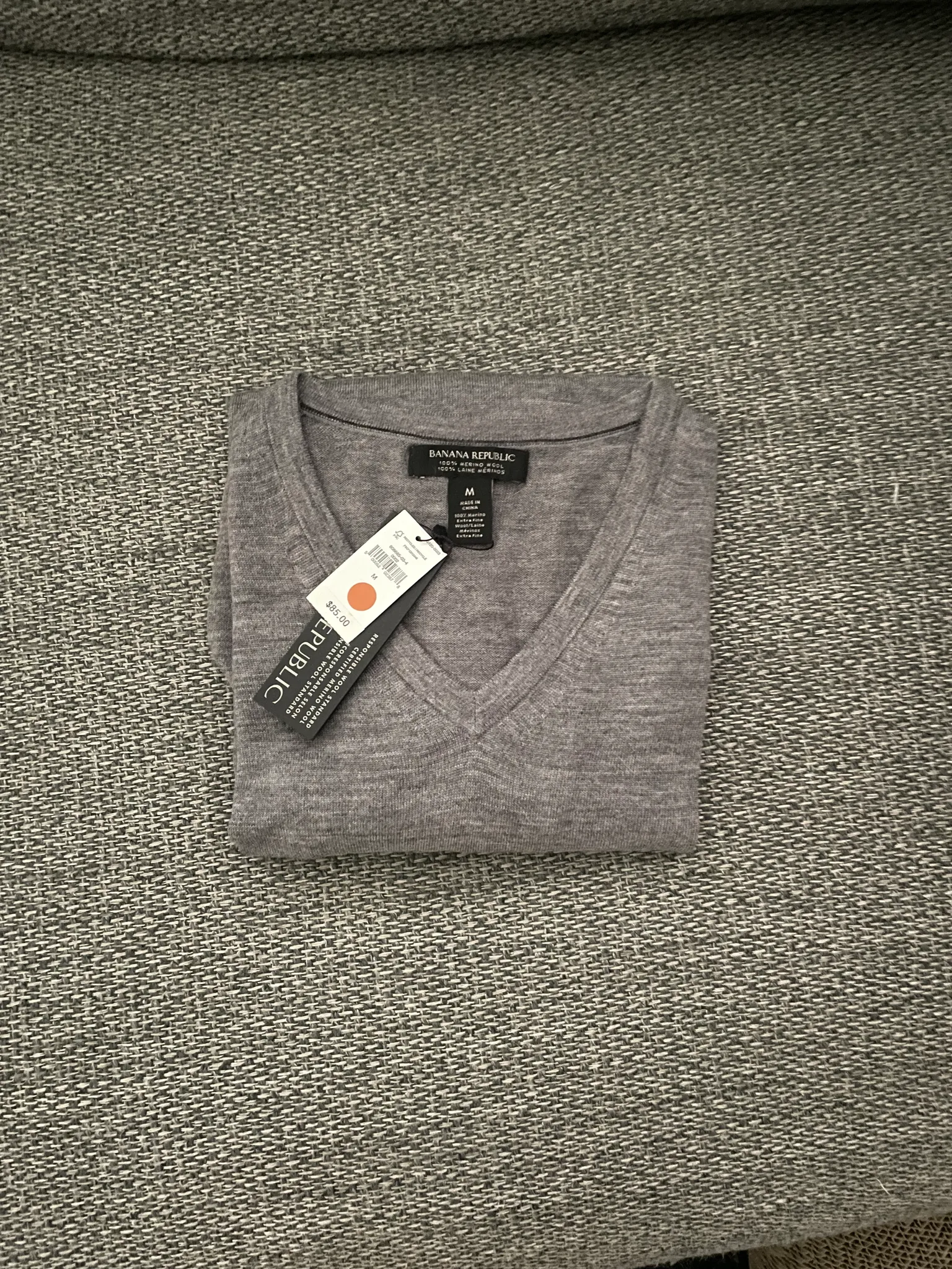 BNWT Men’s Merino Wool Sweater photo 1