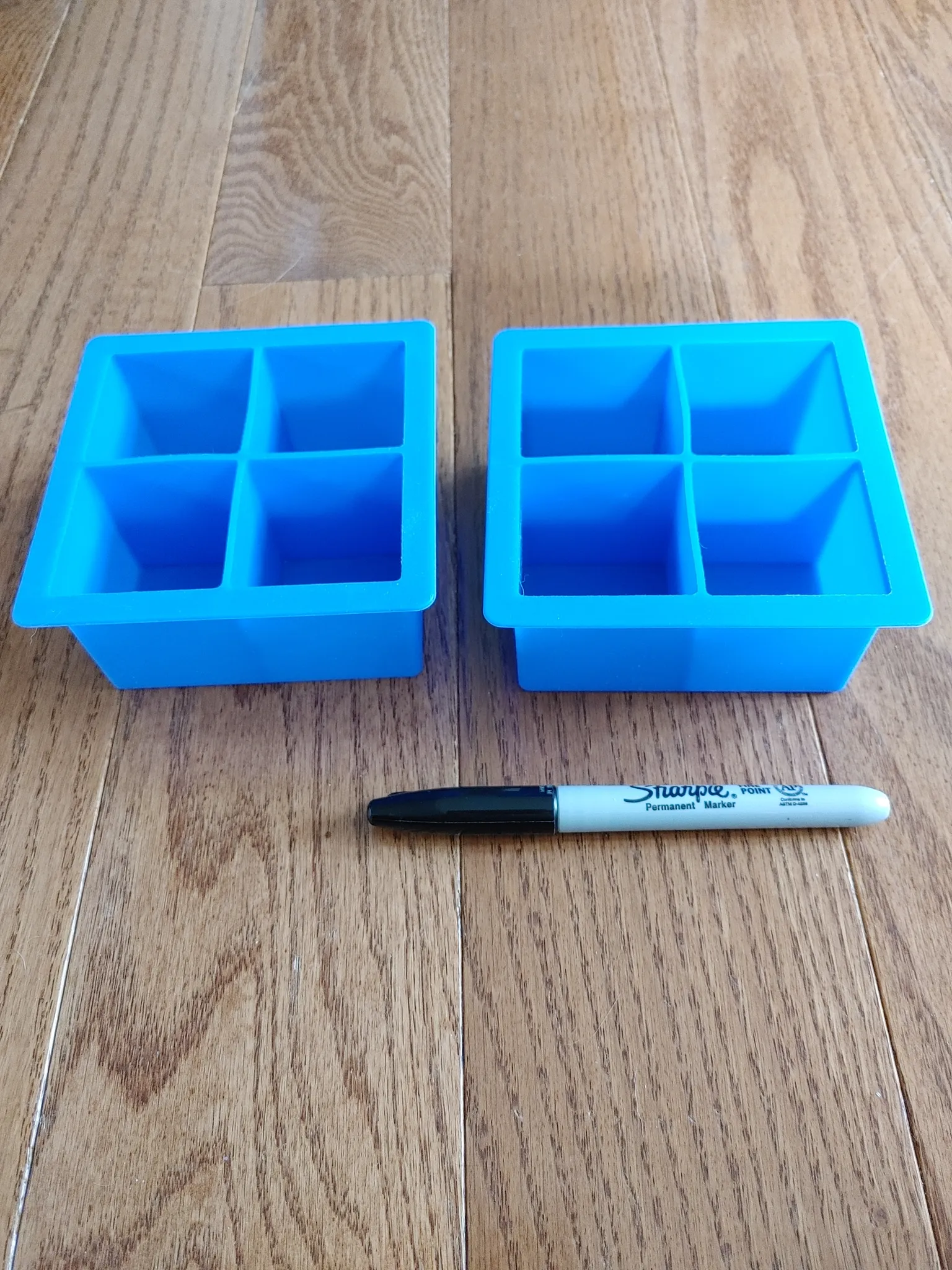 (Traded) Silicone Icecube Tray photo 1