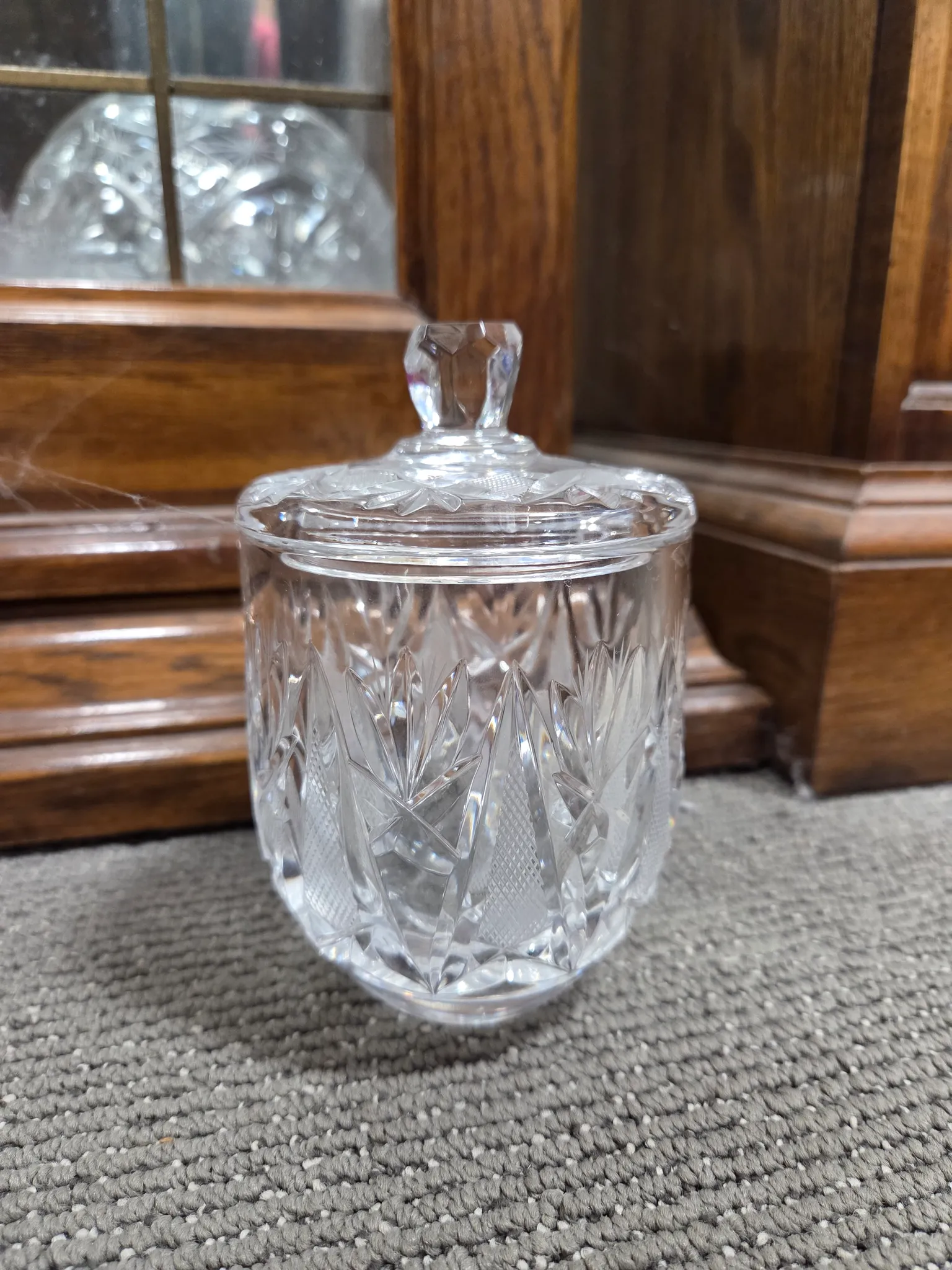 Cut crystal sugar bowl with lid photo 1