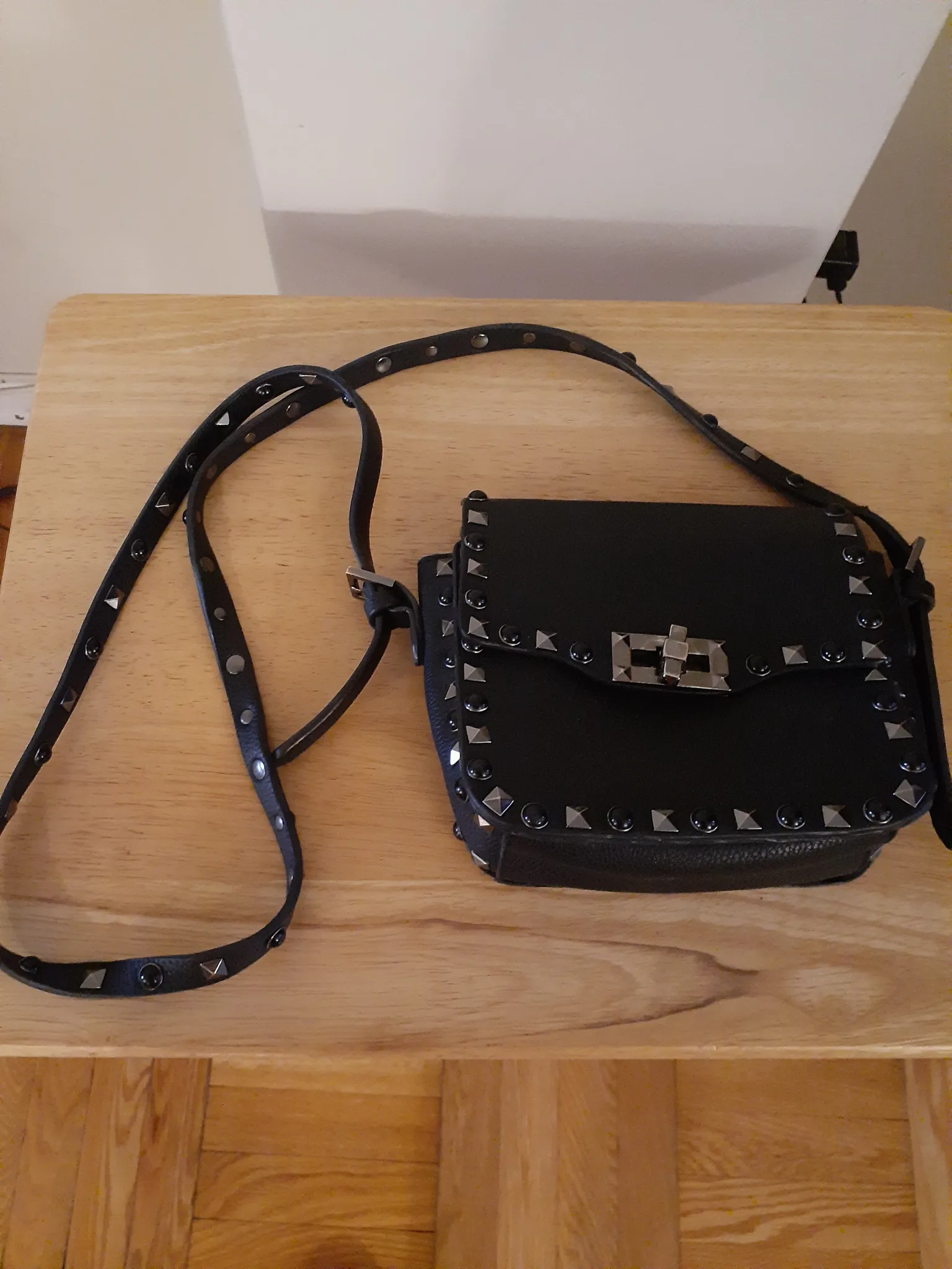 Browns leather crossbody purse photo 1