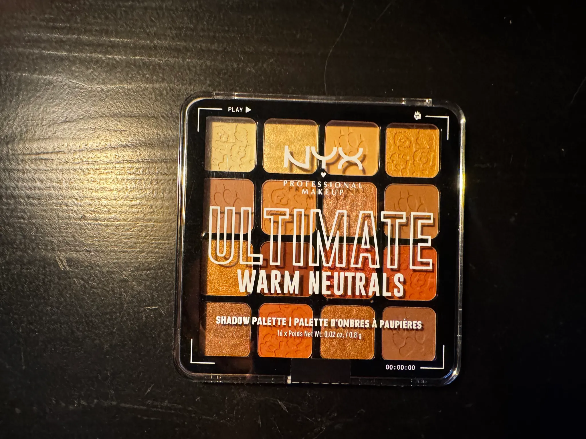 NYX Eye Shadow Pallete photo 1