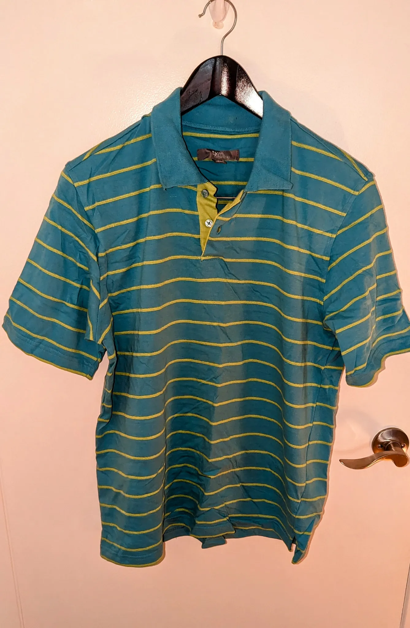 Men's Small Polo Shirt  photo 1