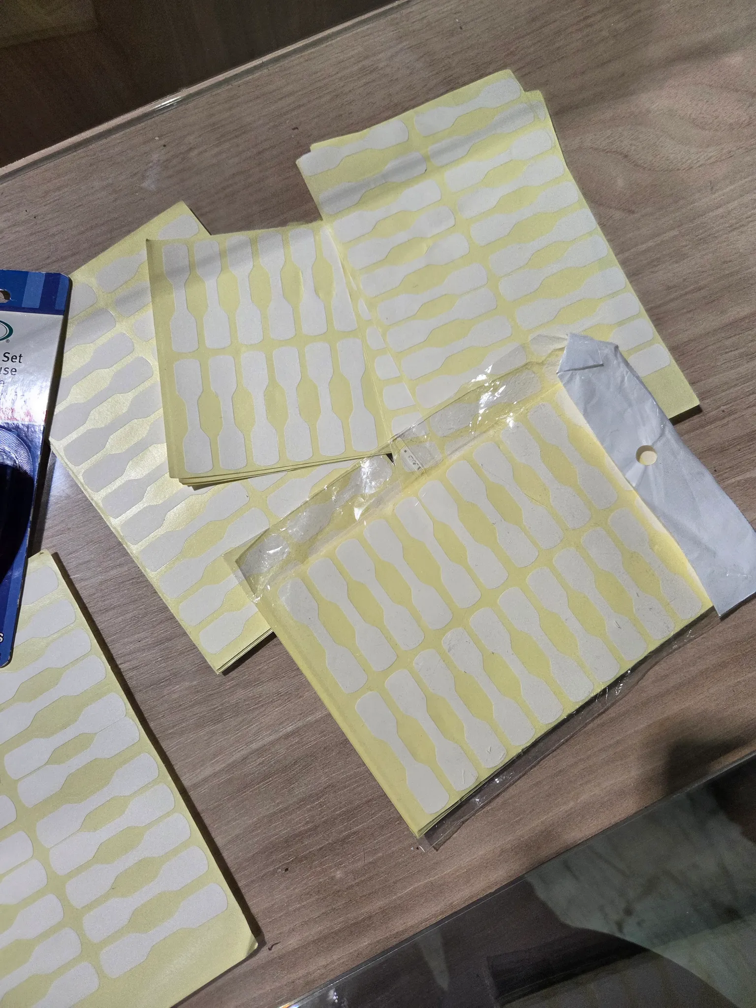 Foldable tags photo 1
