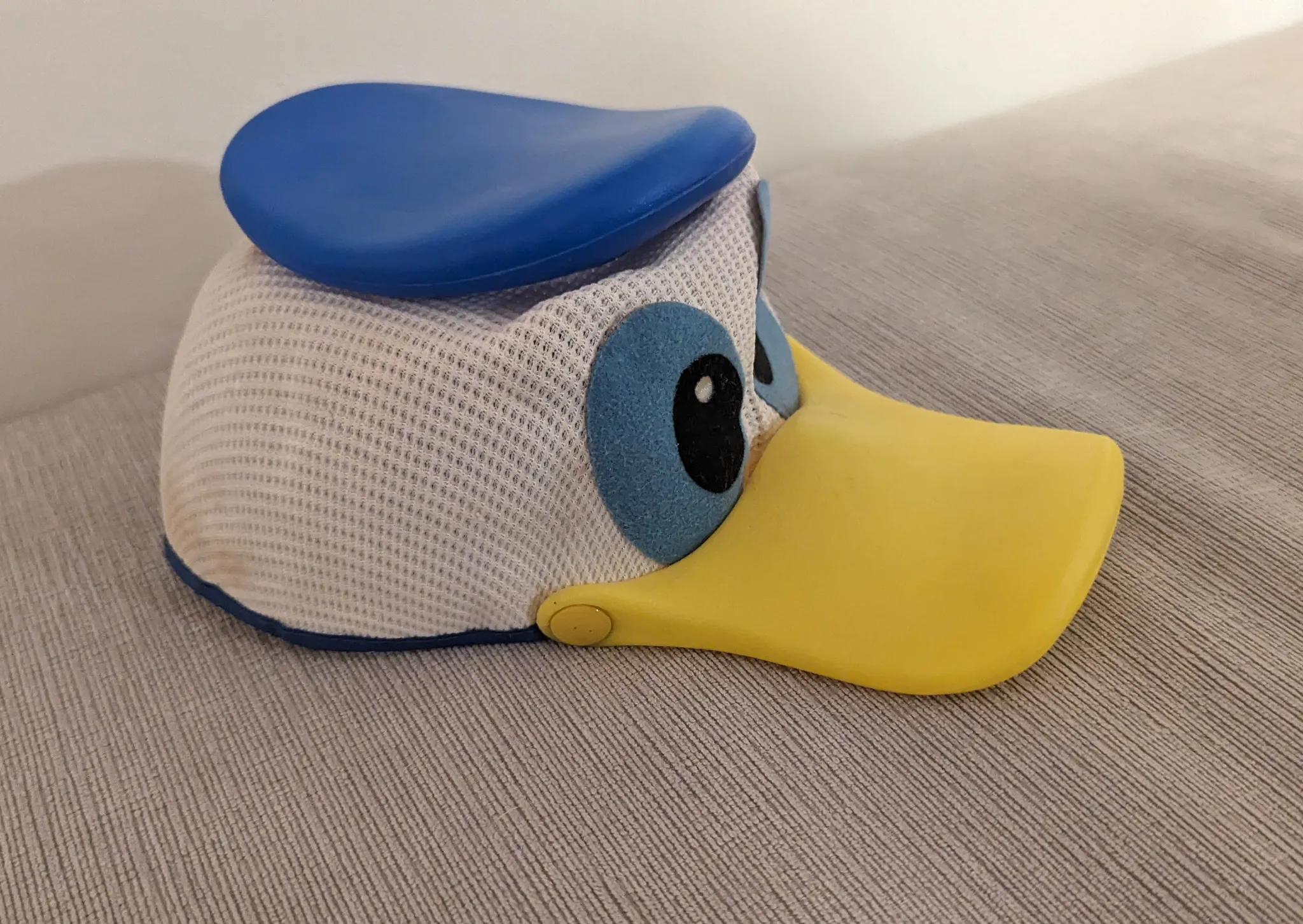 Donald Duck Disney Hat  photo 1
