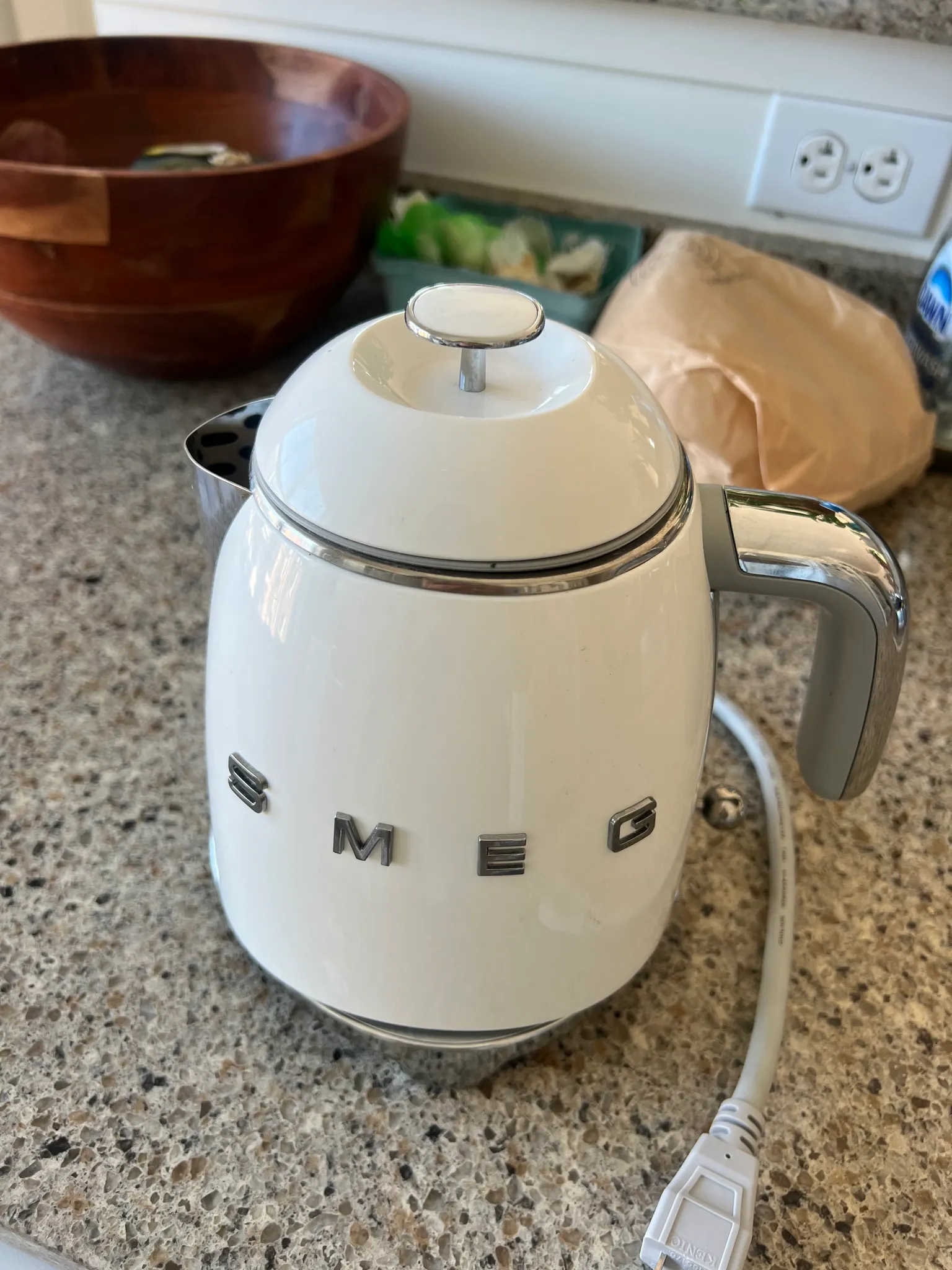 Smeg mini kettle  photo 1