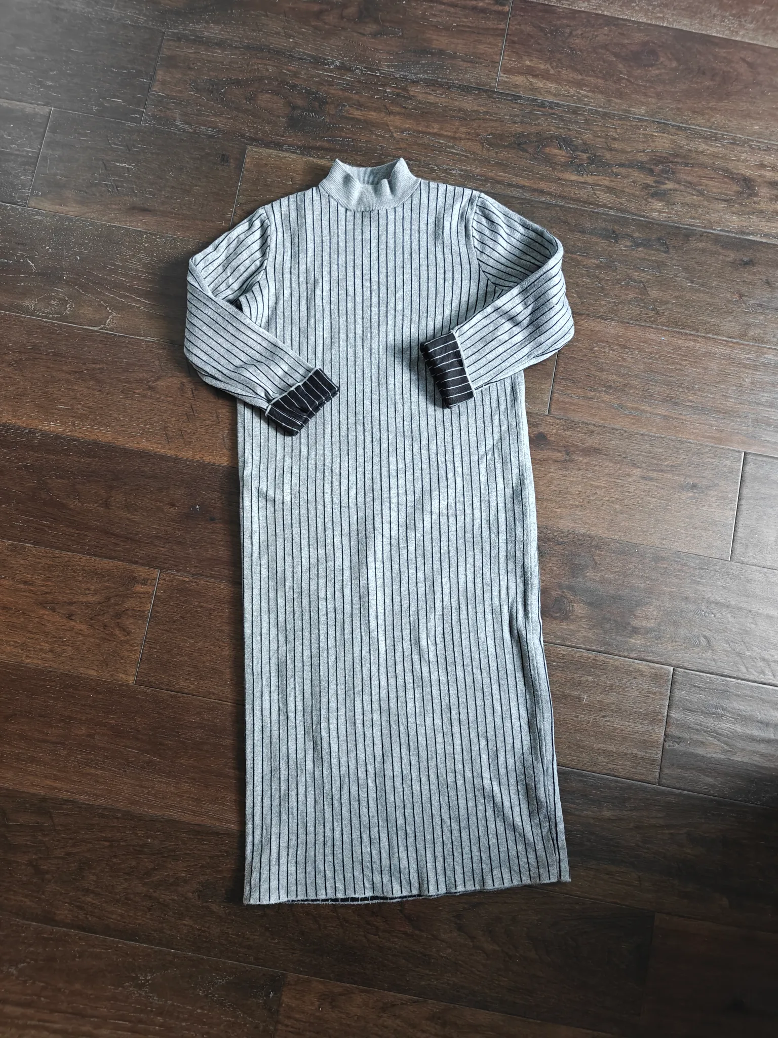 Mock neck Midi Dress Size S photo 1