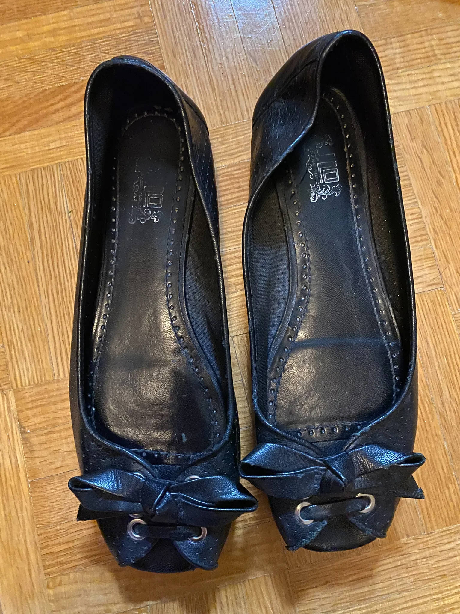 Black JLo flats  photo 1