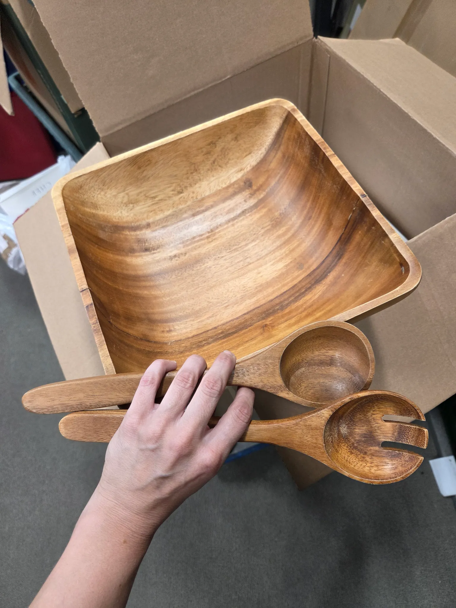 Square wood bowl photo 1
