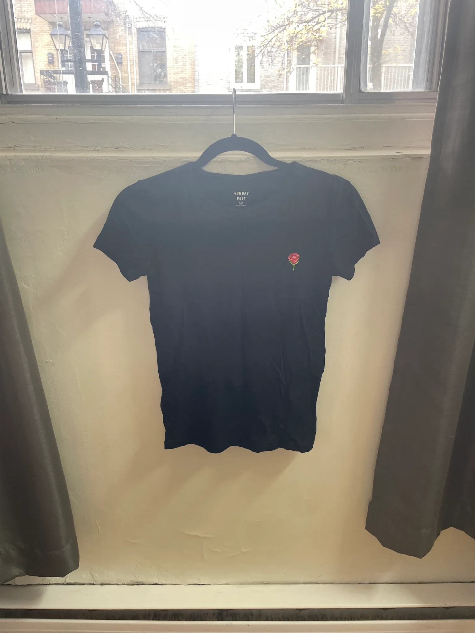 T-shirt Sunday Best - Aritzia  photo 1