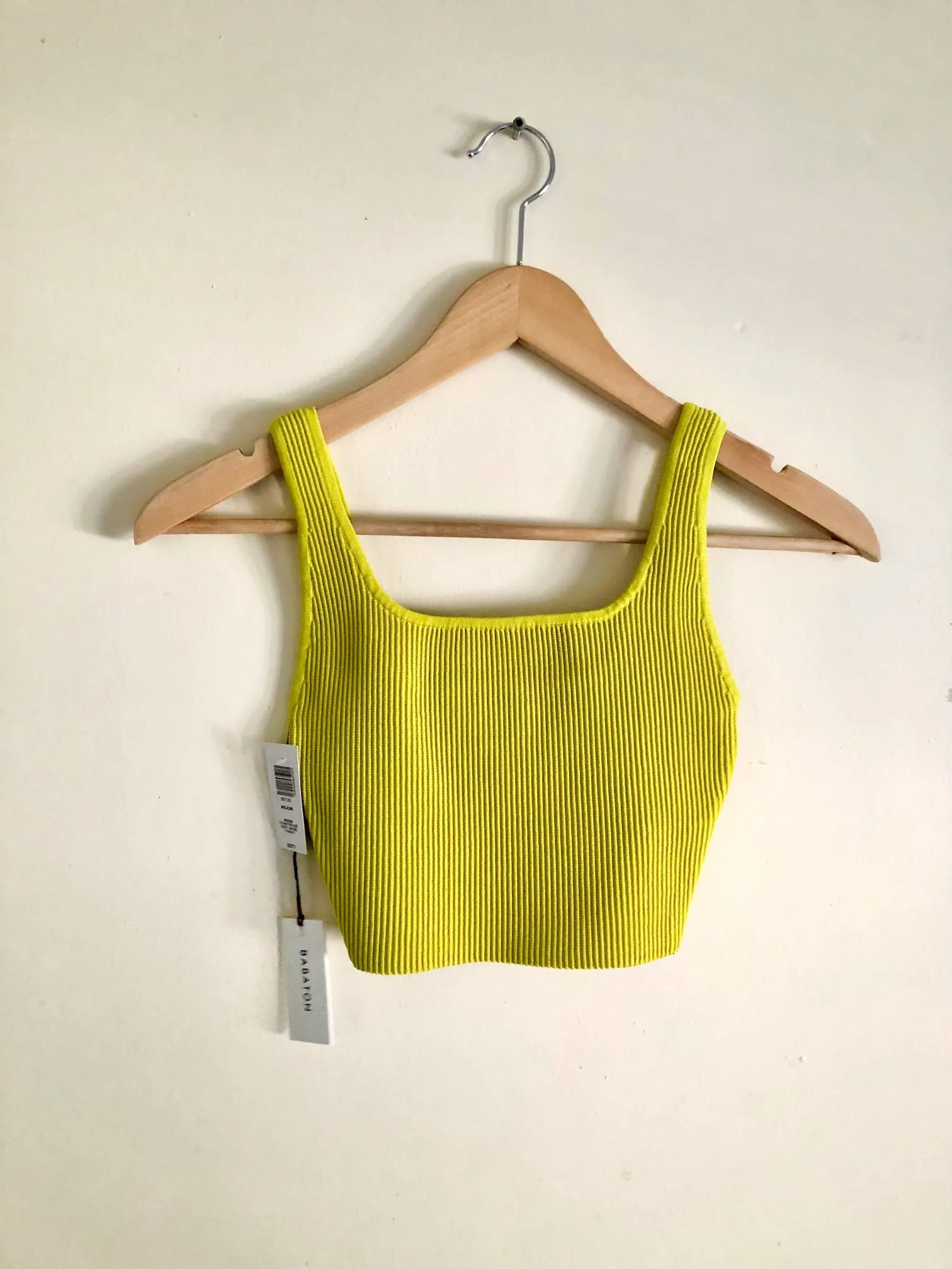 BNWT Babaton Aritzia Sculpt Crop Top photo 1