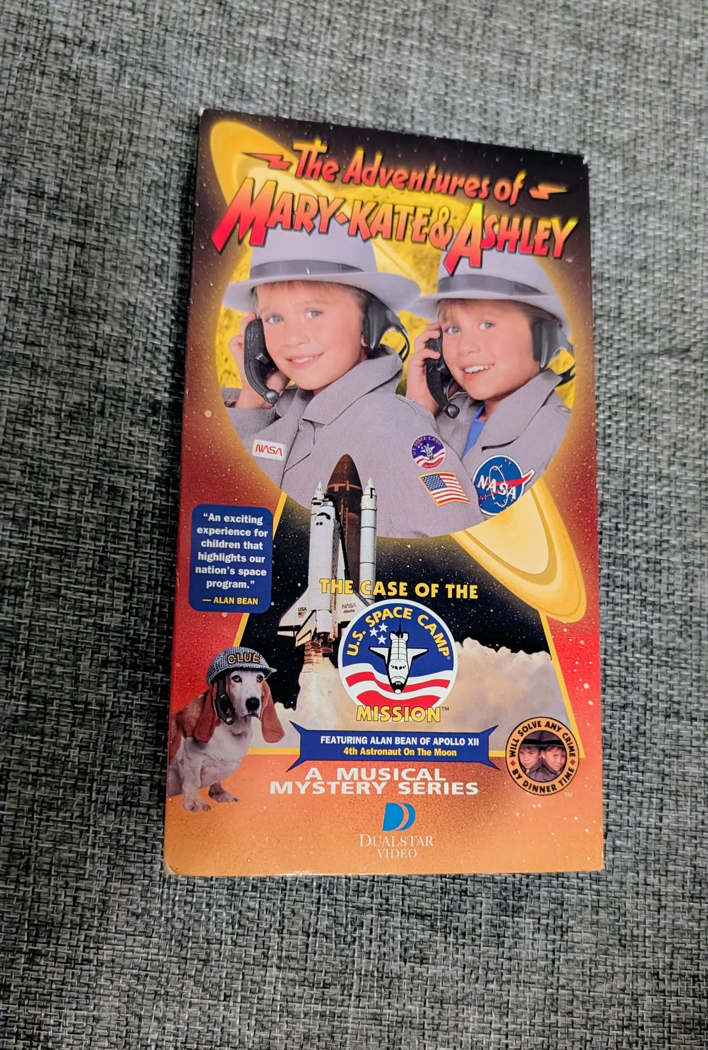 The Adventures of Mary-Kate & Ashley: The Case of the Space Camp photo 1