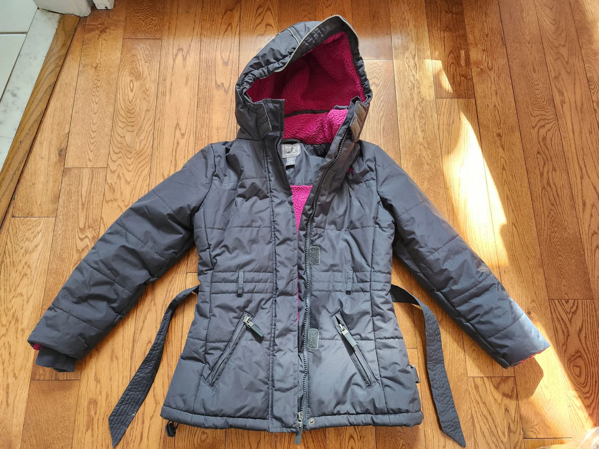 Roots girl winter jacket,  size 7-8 photo 1