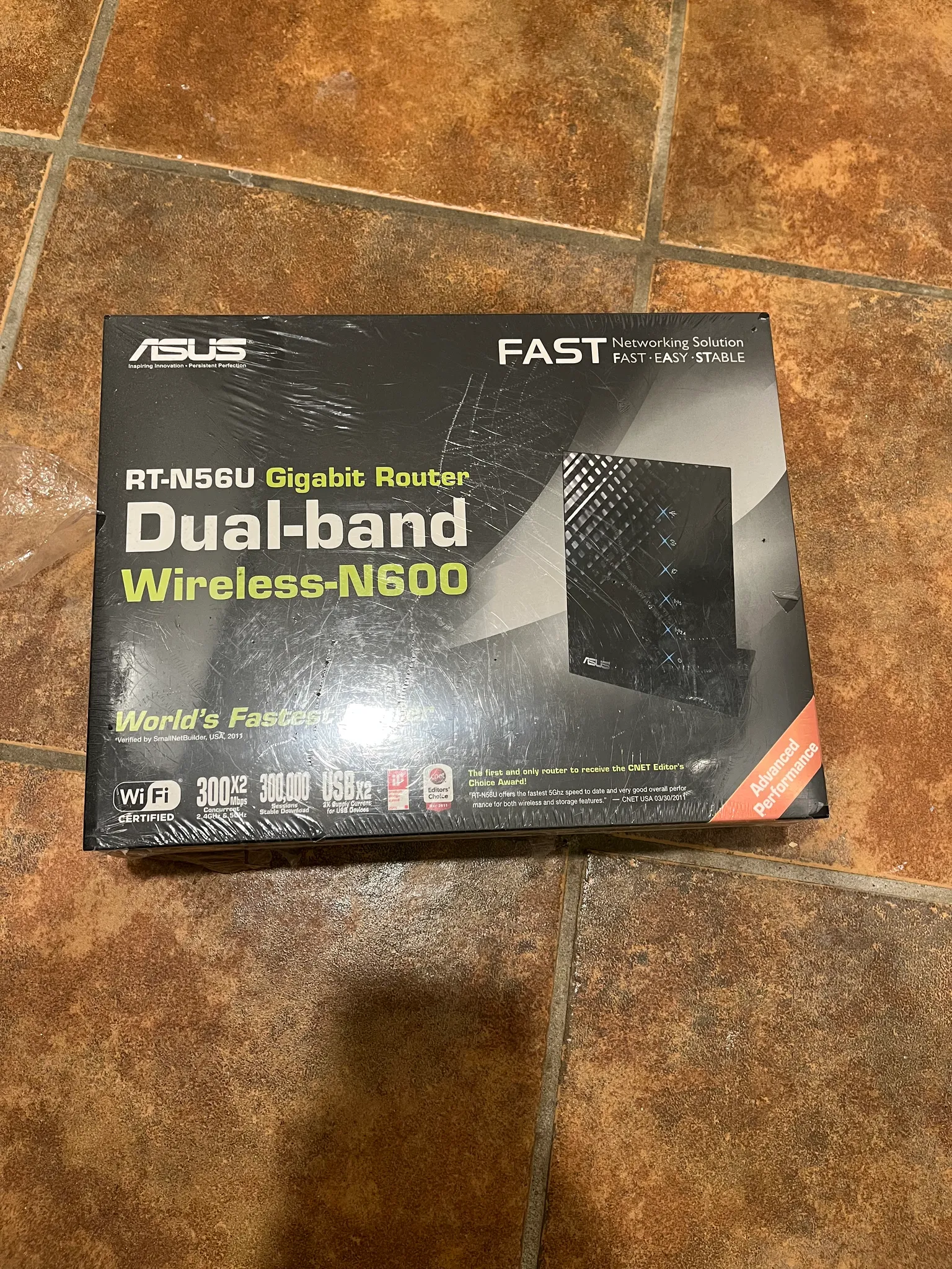 ASUS RT-N56U wireless gigabit route photo 1