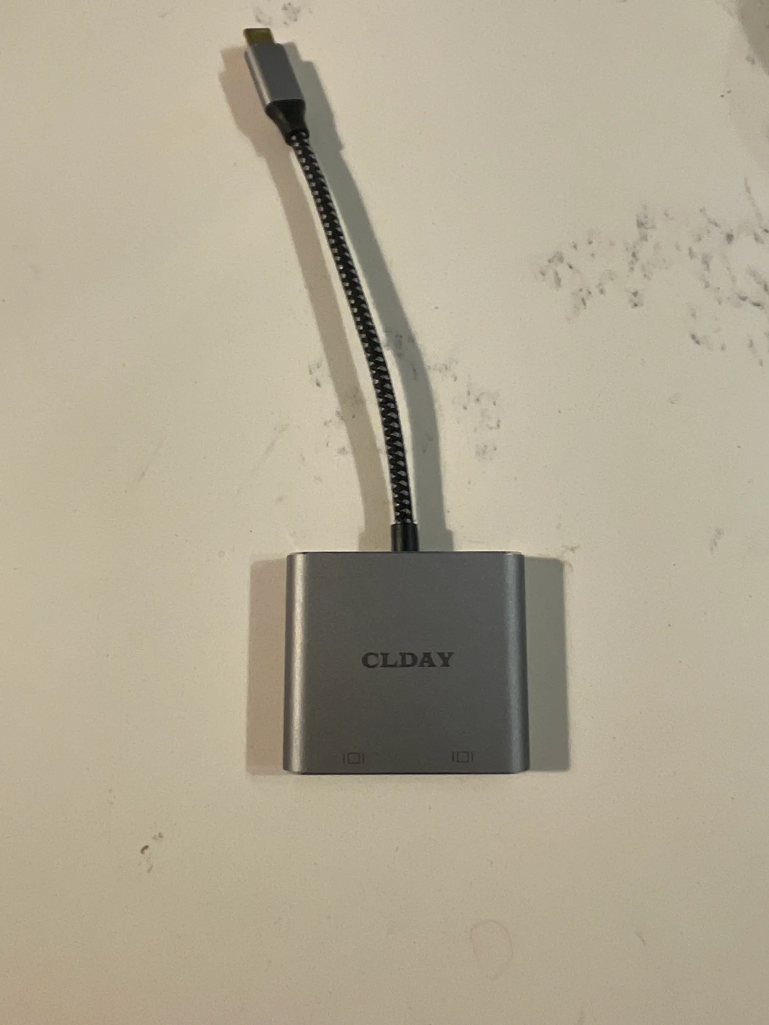 USB-C to HDMI splitter photo 1