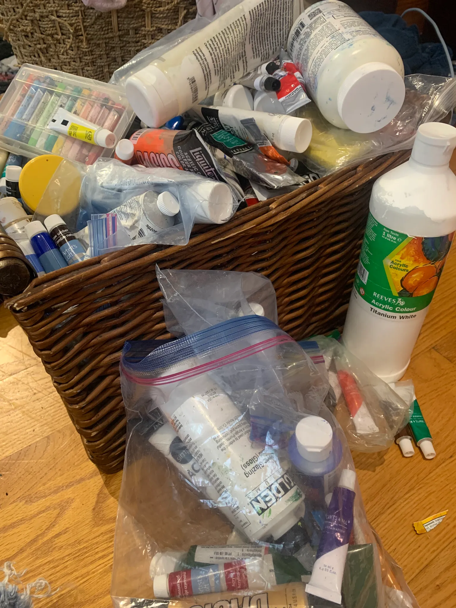 Lots of paint, some opened but not used alot photo 1