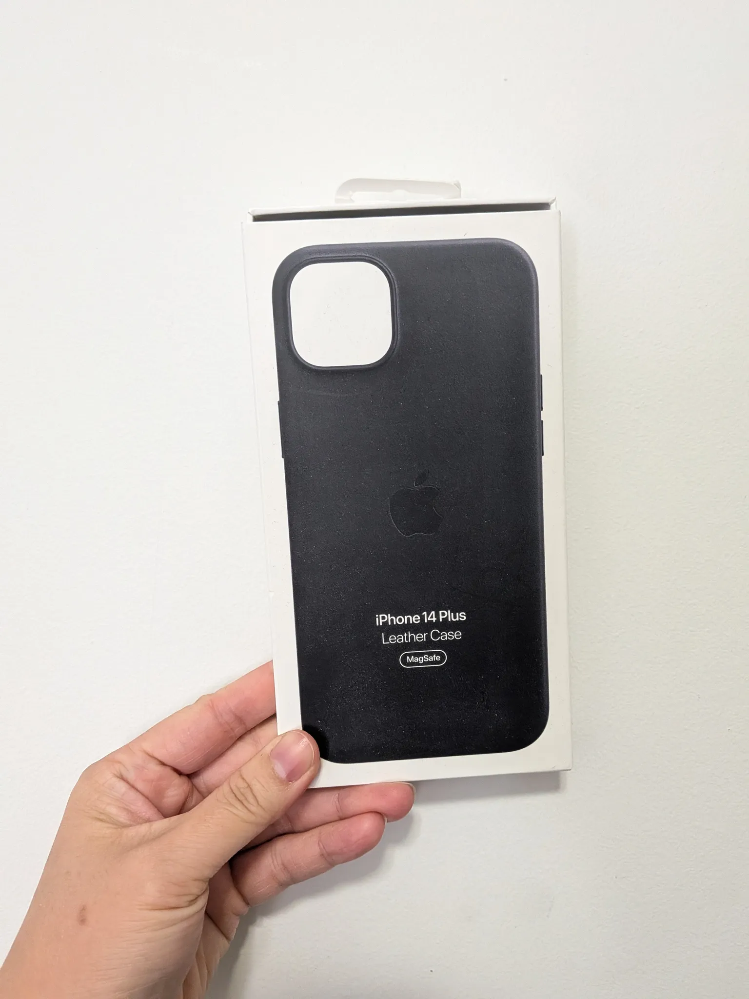 iPhone 14 Plus Leather Case photo 1