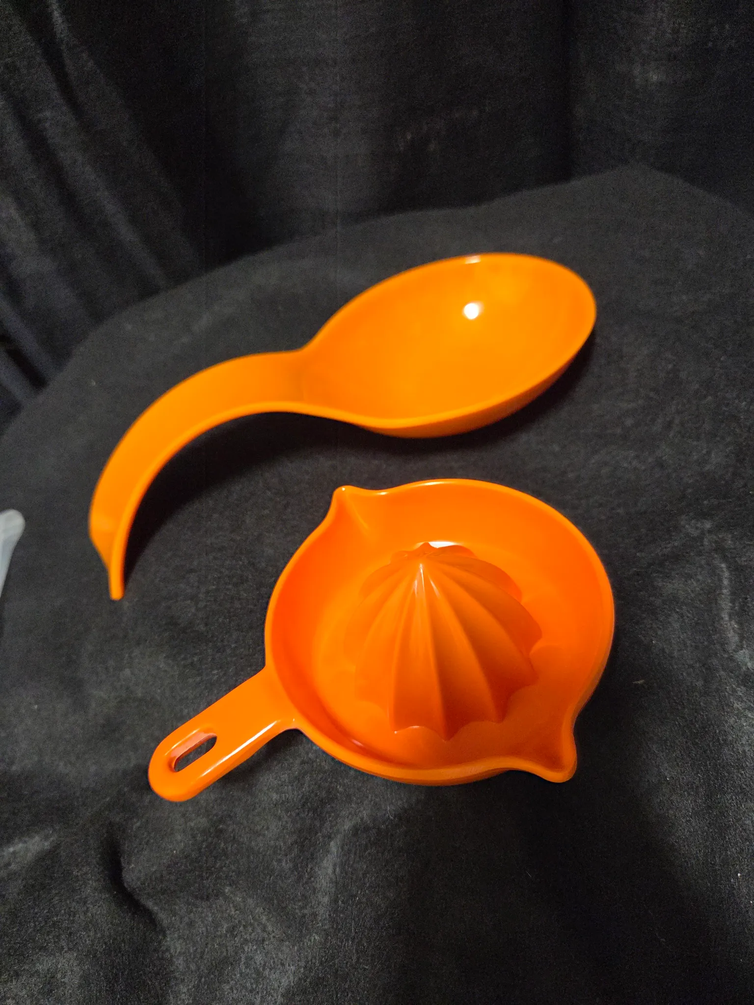 Orange kitchenware  photo 1