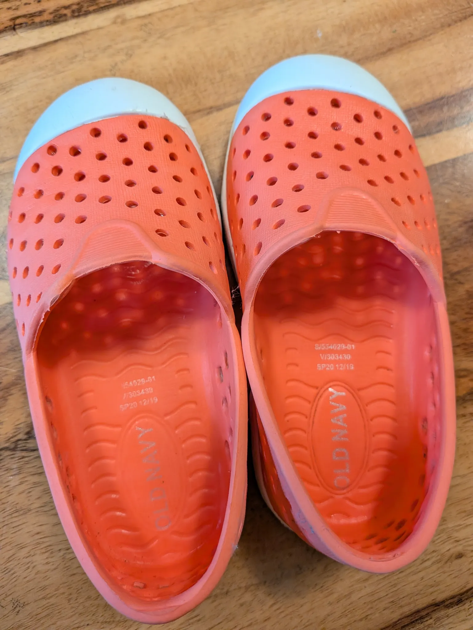 Old Navy Size 7 toddler perforated shoes photo 1