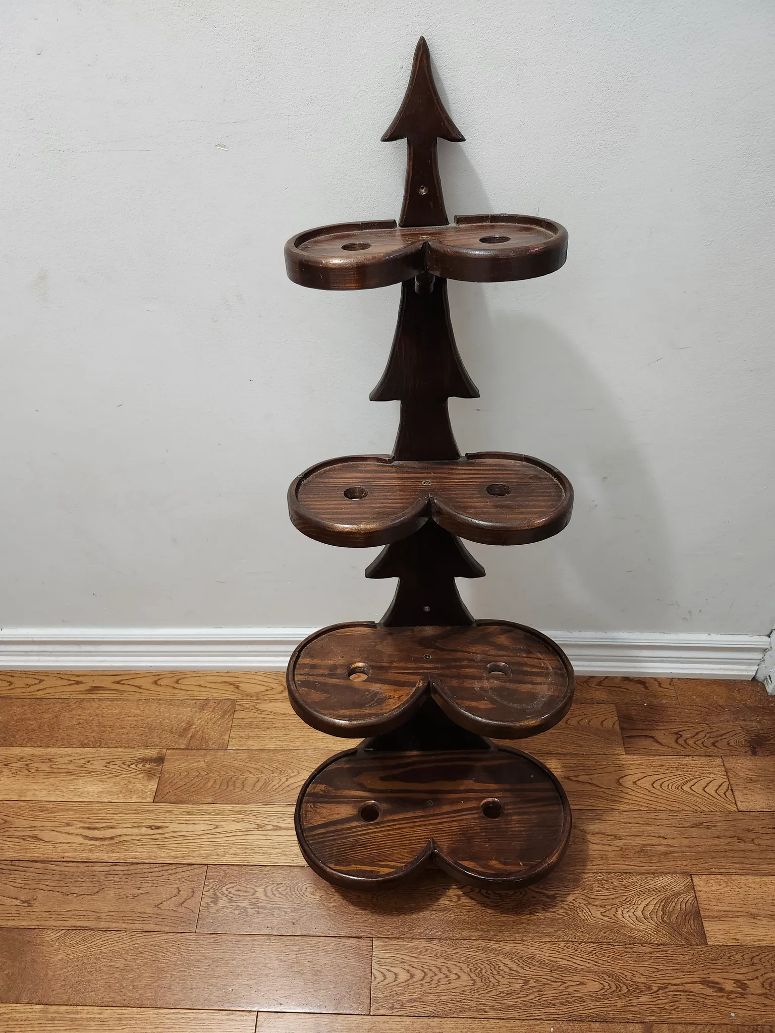 Christmas tree shelf photo 1