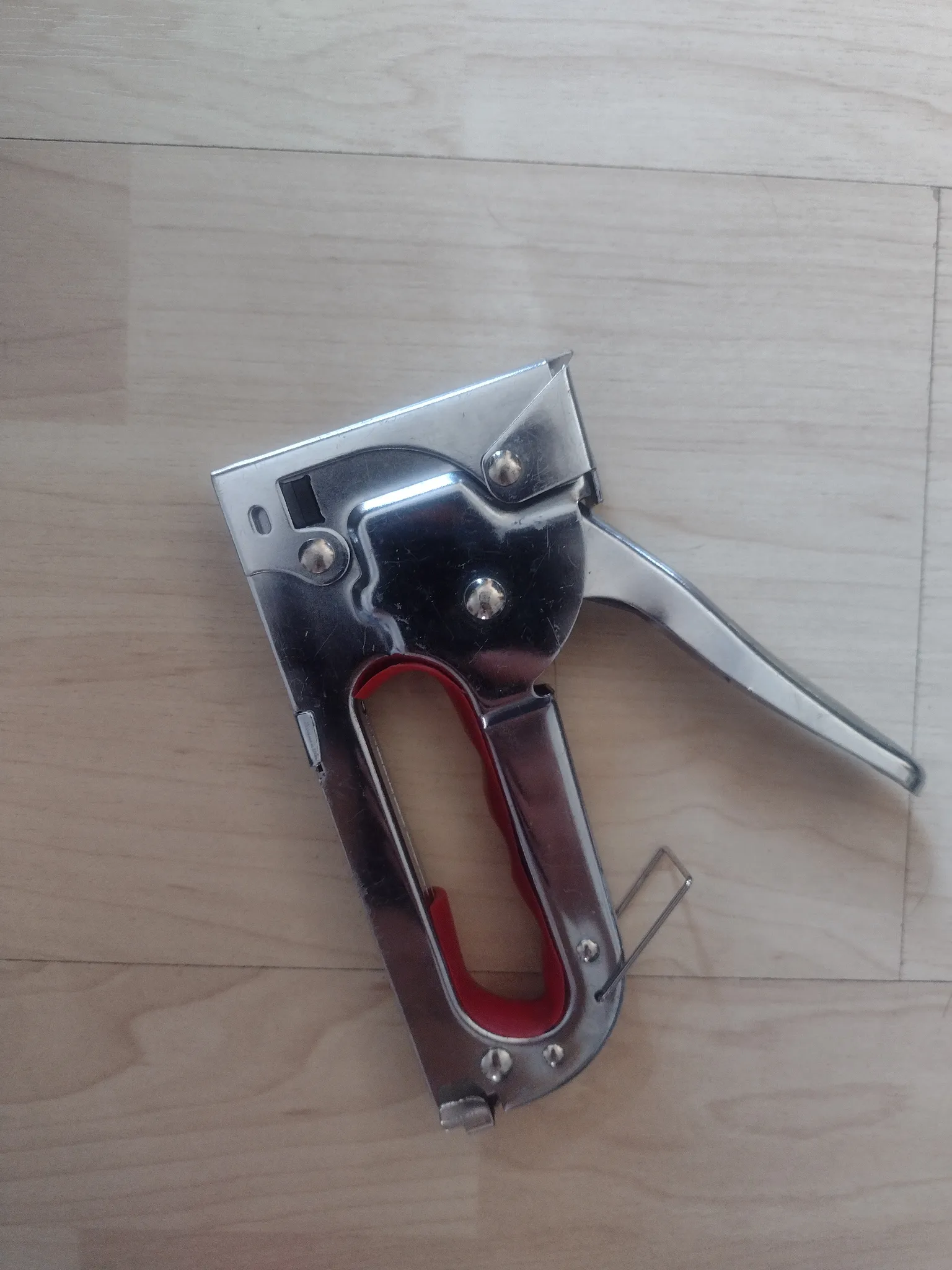 Industrial stapler photo 1