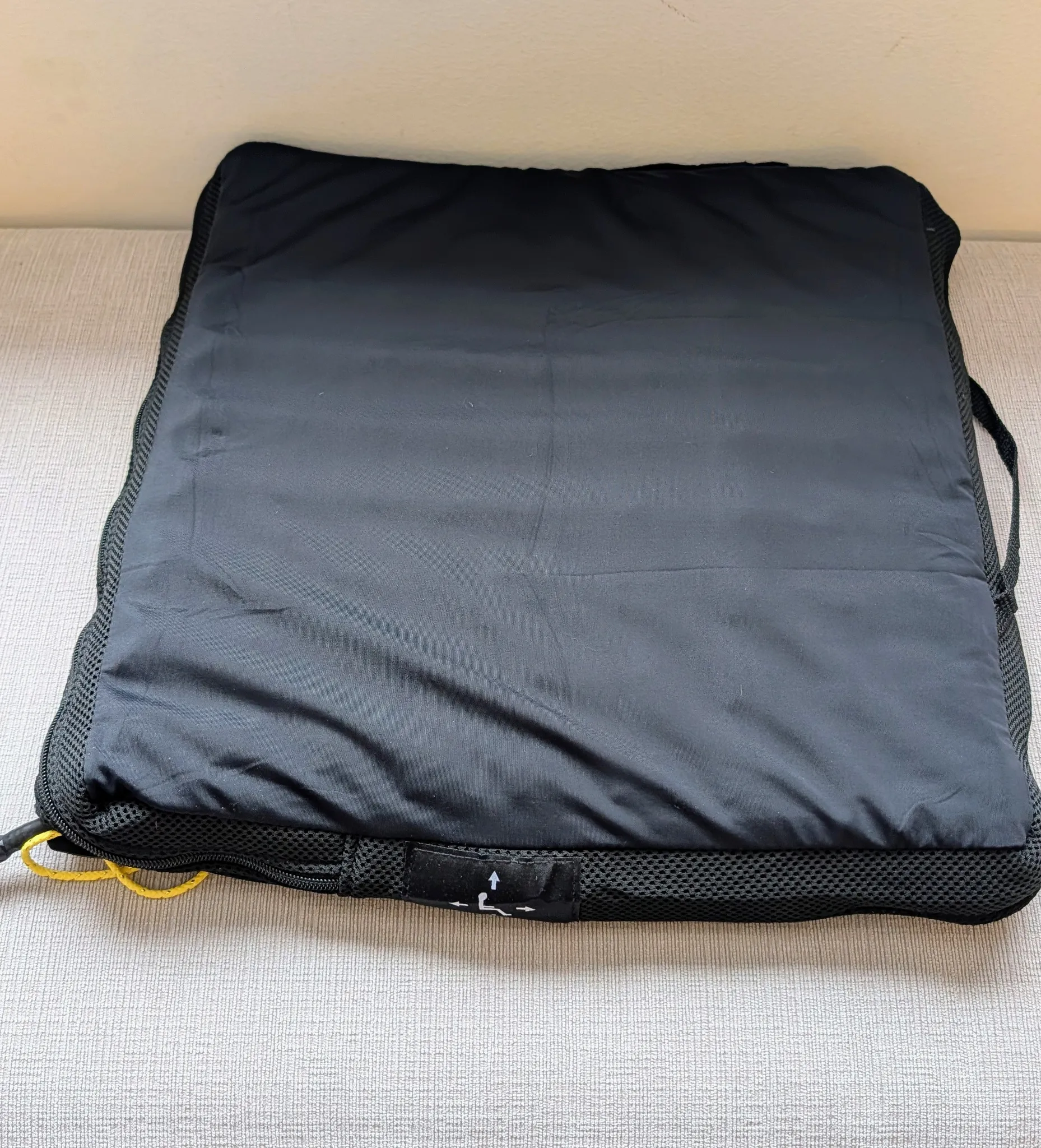 ROHO Inflatable Wheelchair Cushion with Pump  photo 1