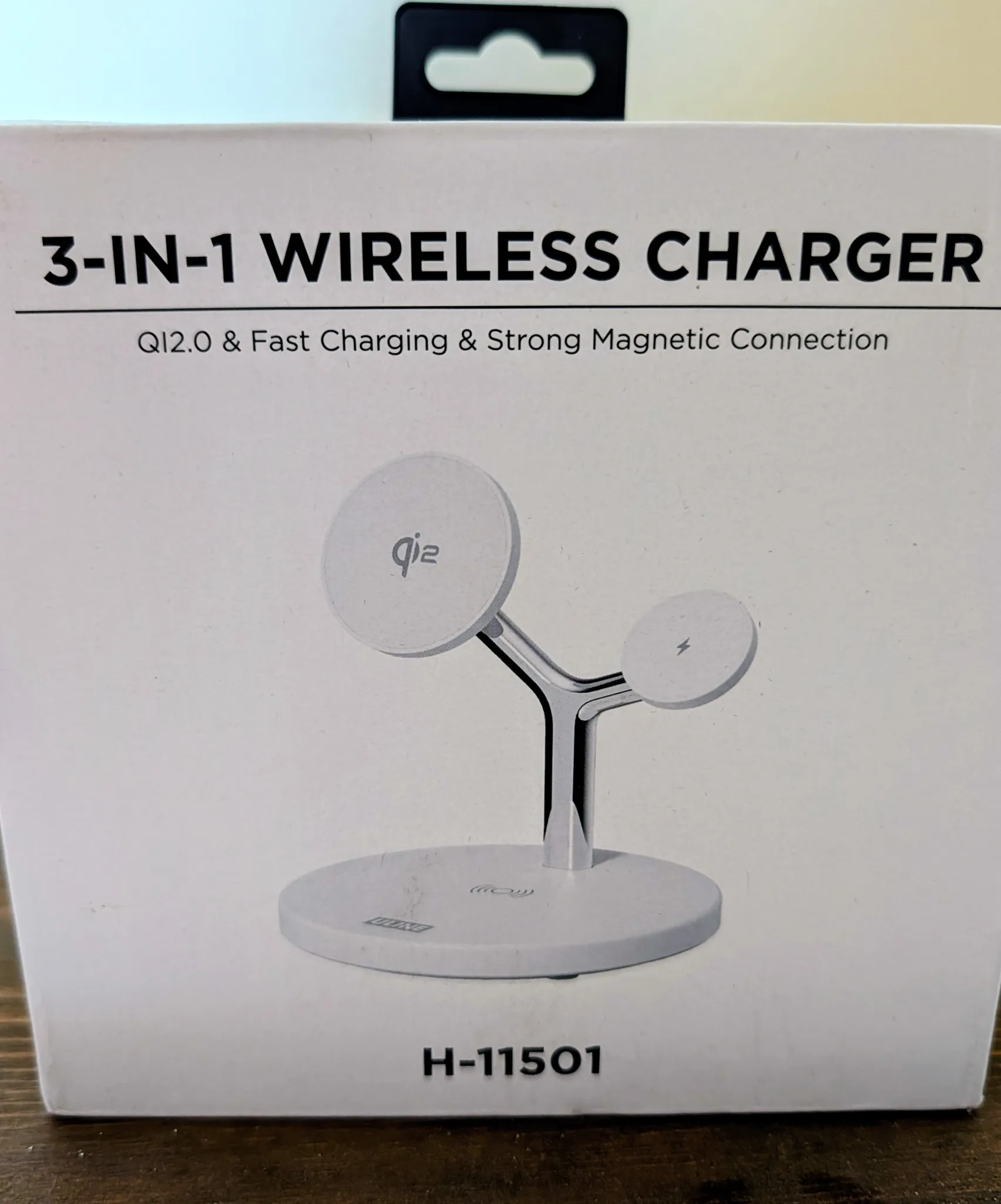 Wireless phone charger  photo 1