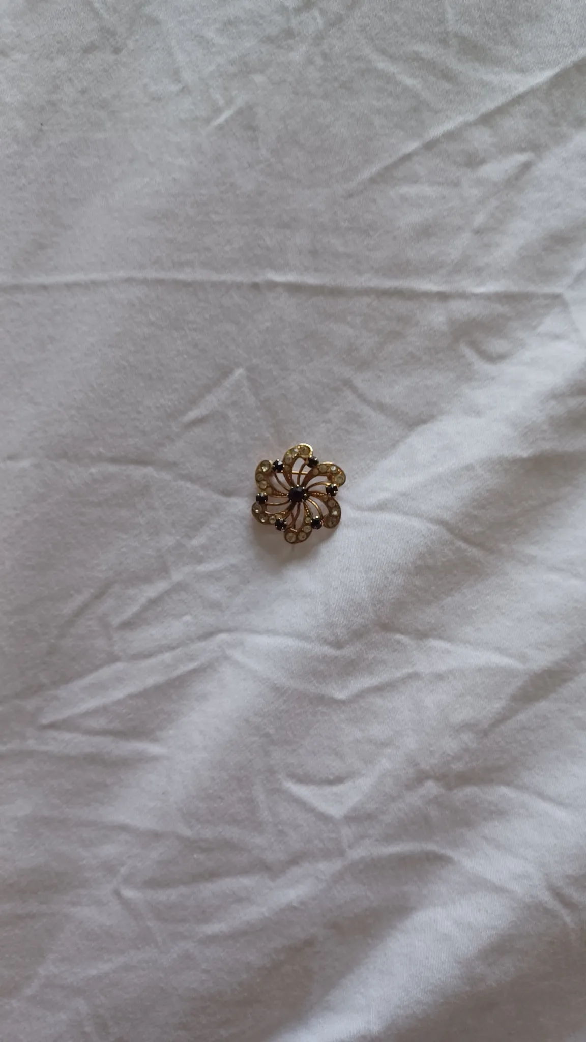 Pin/broach photo 1