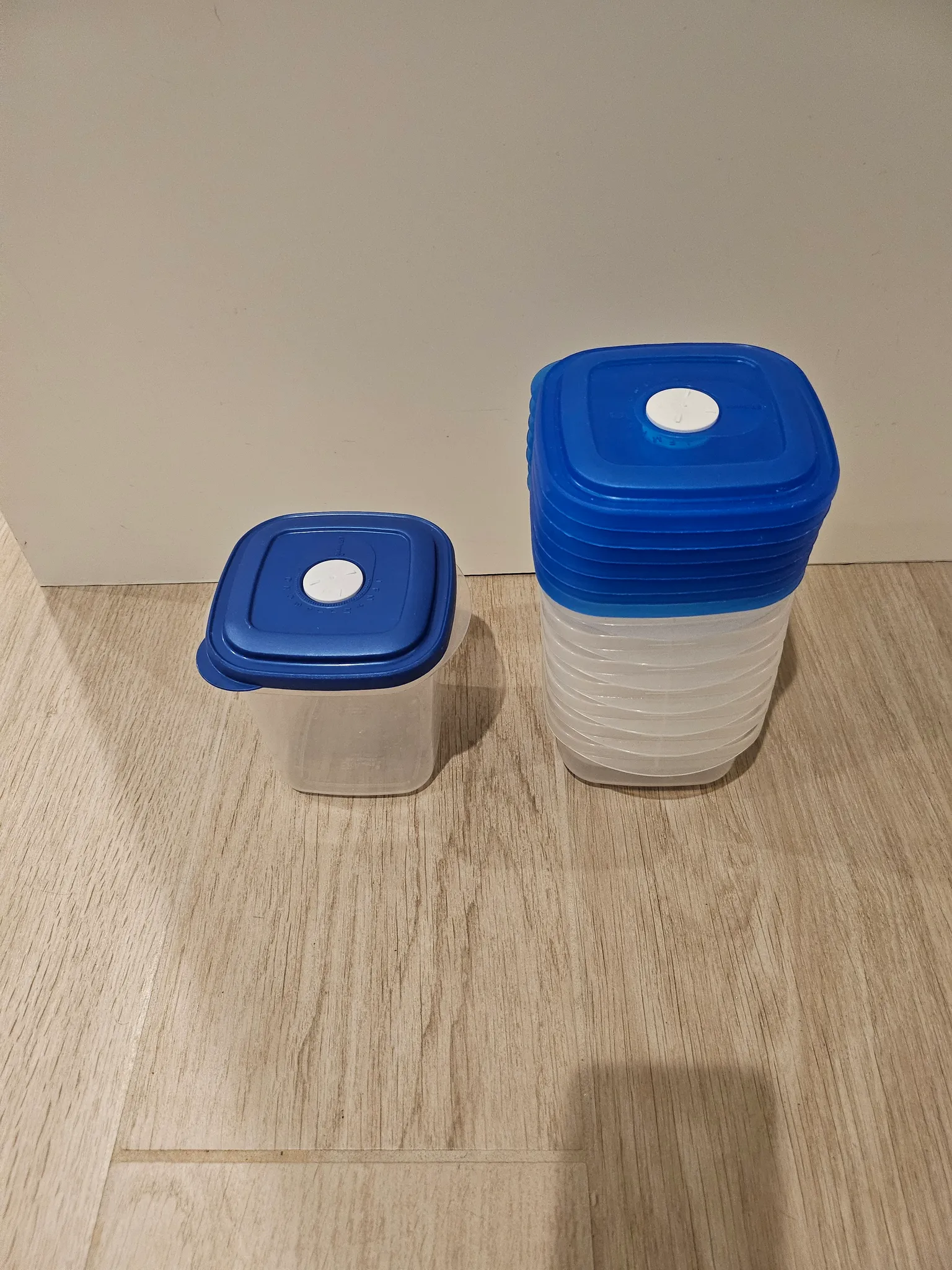 Reusable containers  photo 1