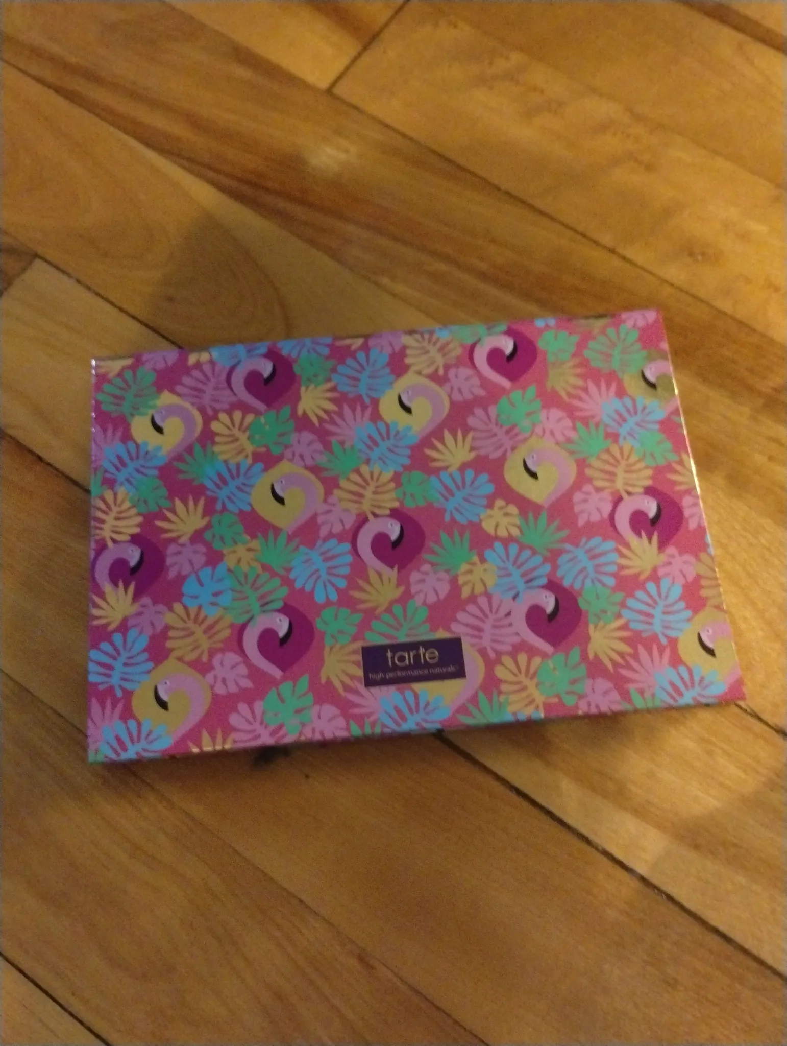 Tarte Flamingo eyeshadow palette  photo 1