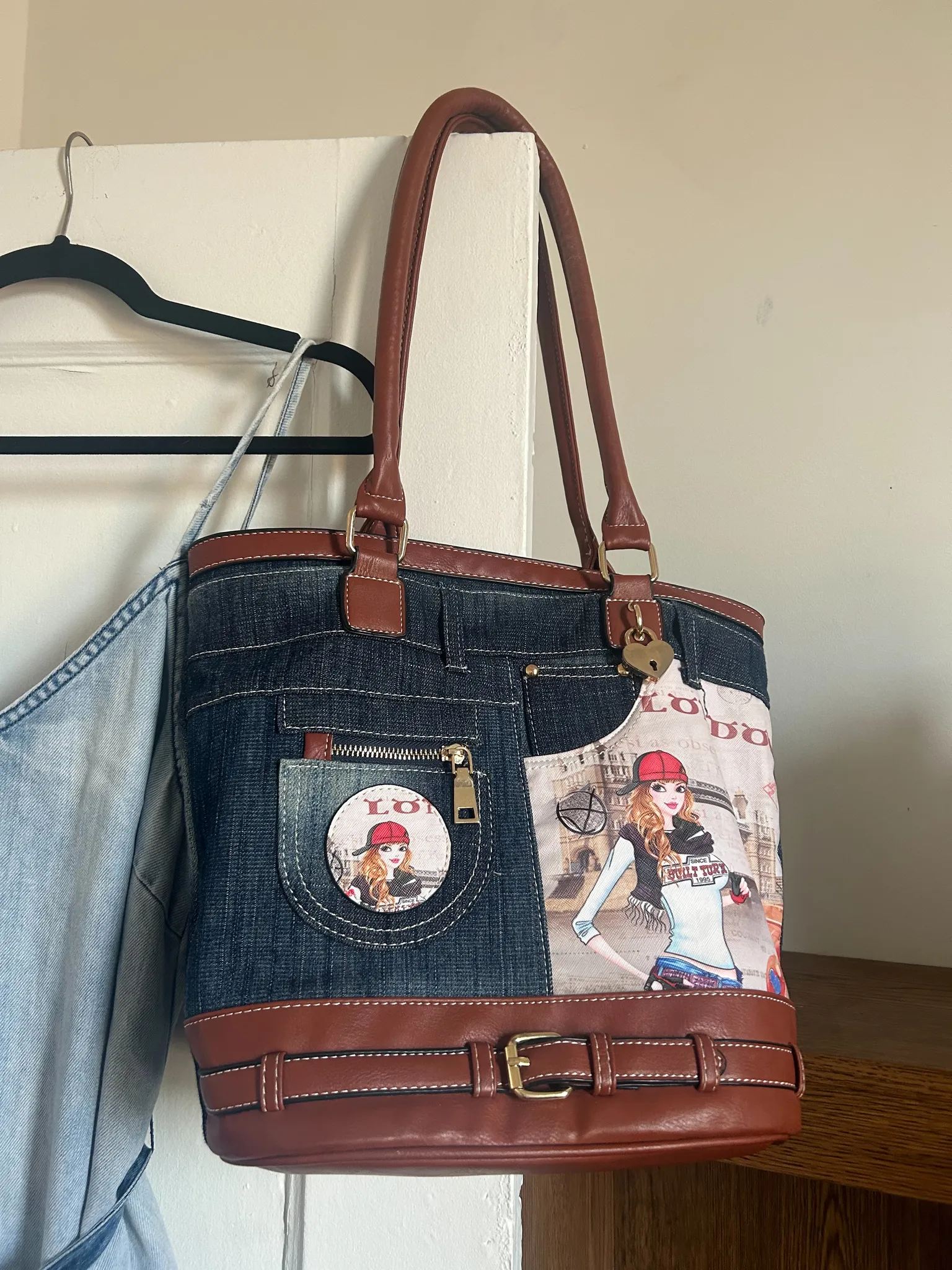 Y2K bag photo 1